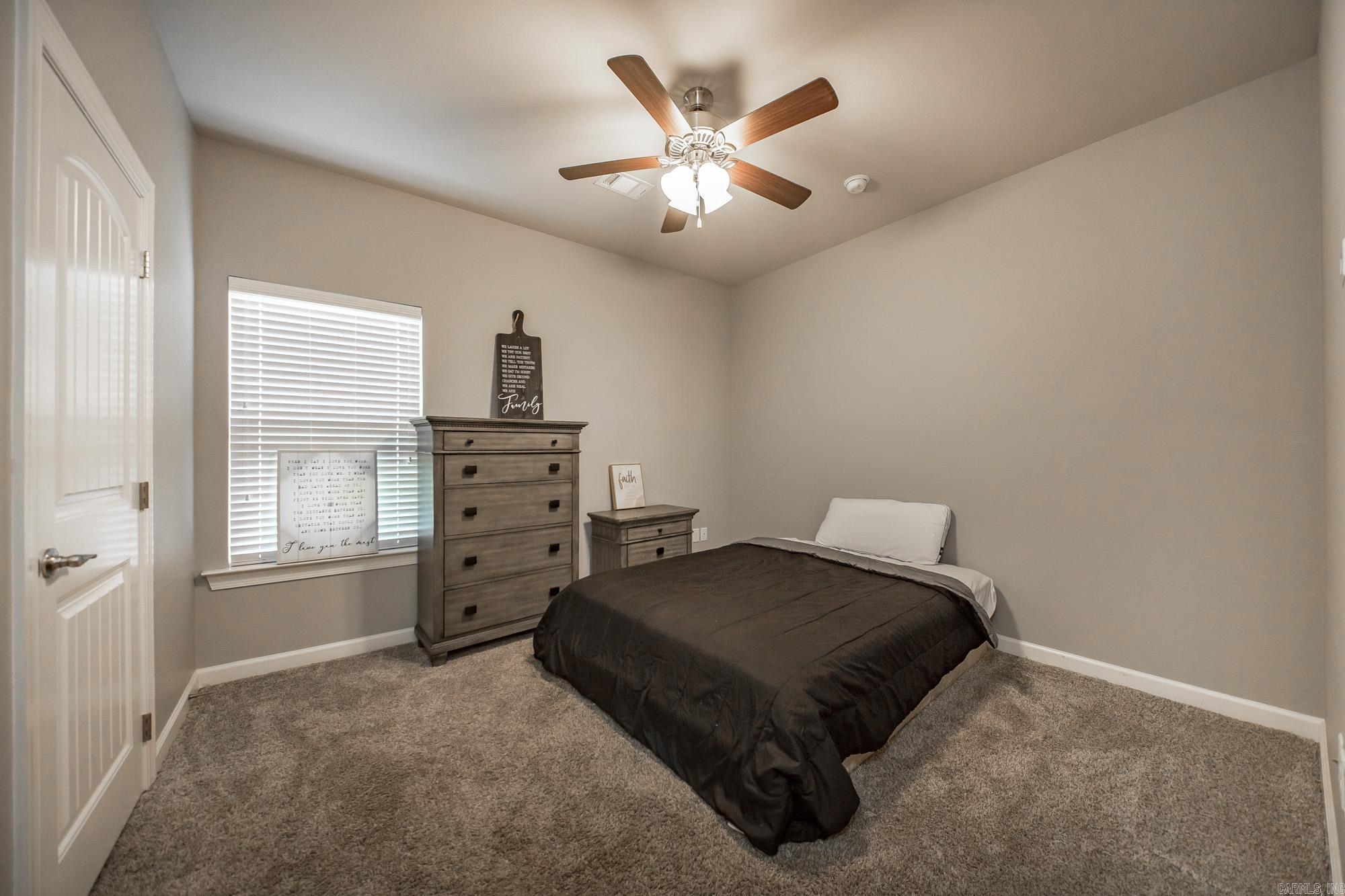 MILLERS GLENN - Residential