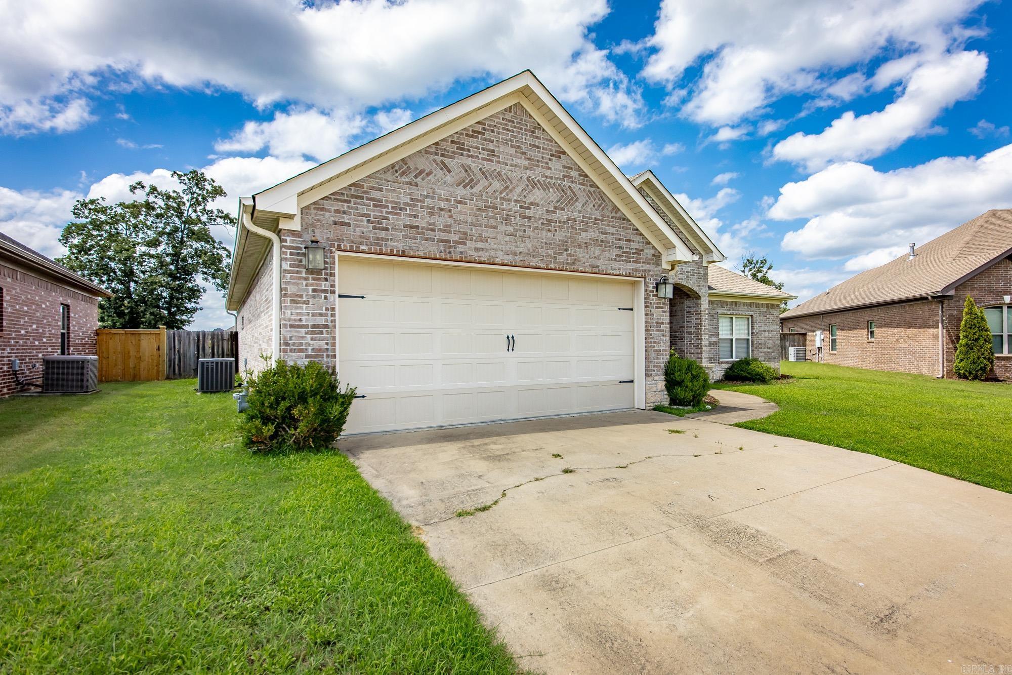 MILLERS GLENN - Residential