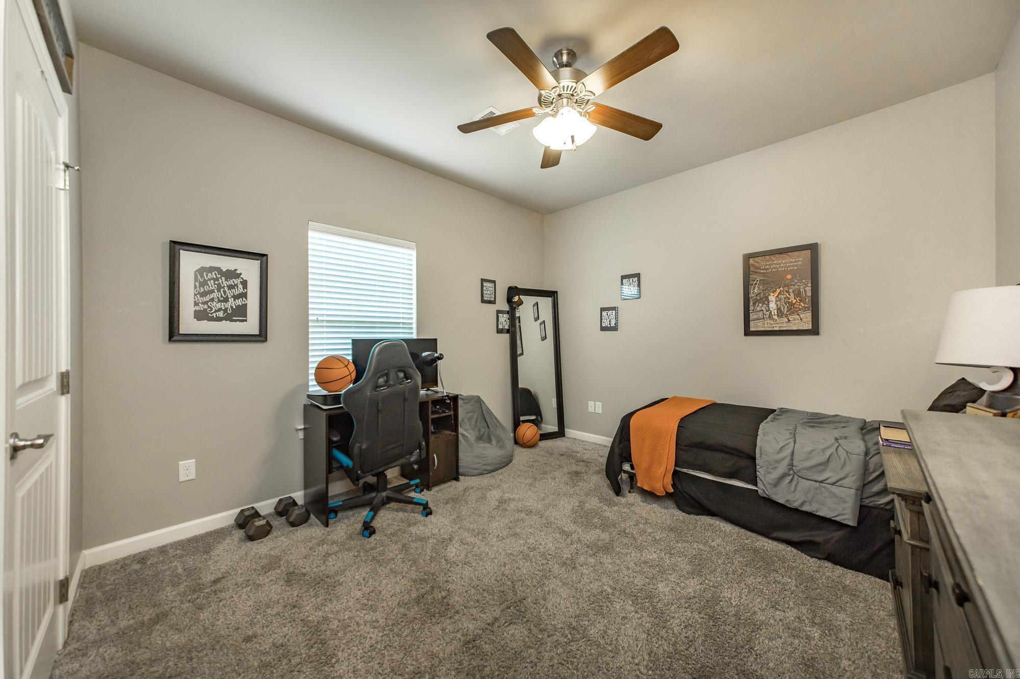 MILLERS GLENN - Residential