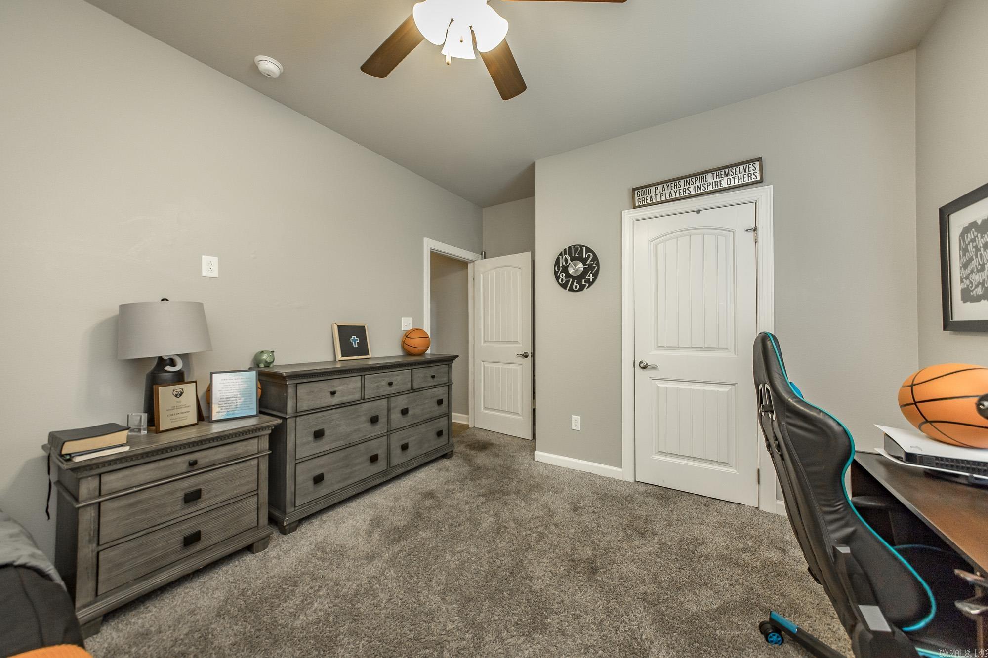MILLERS GLENN - Residential