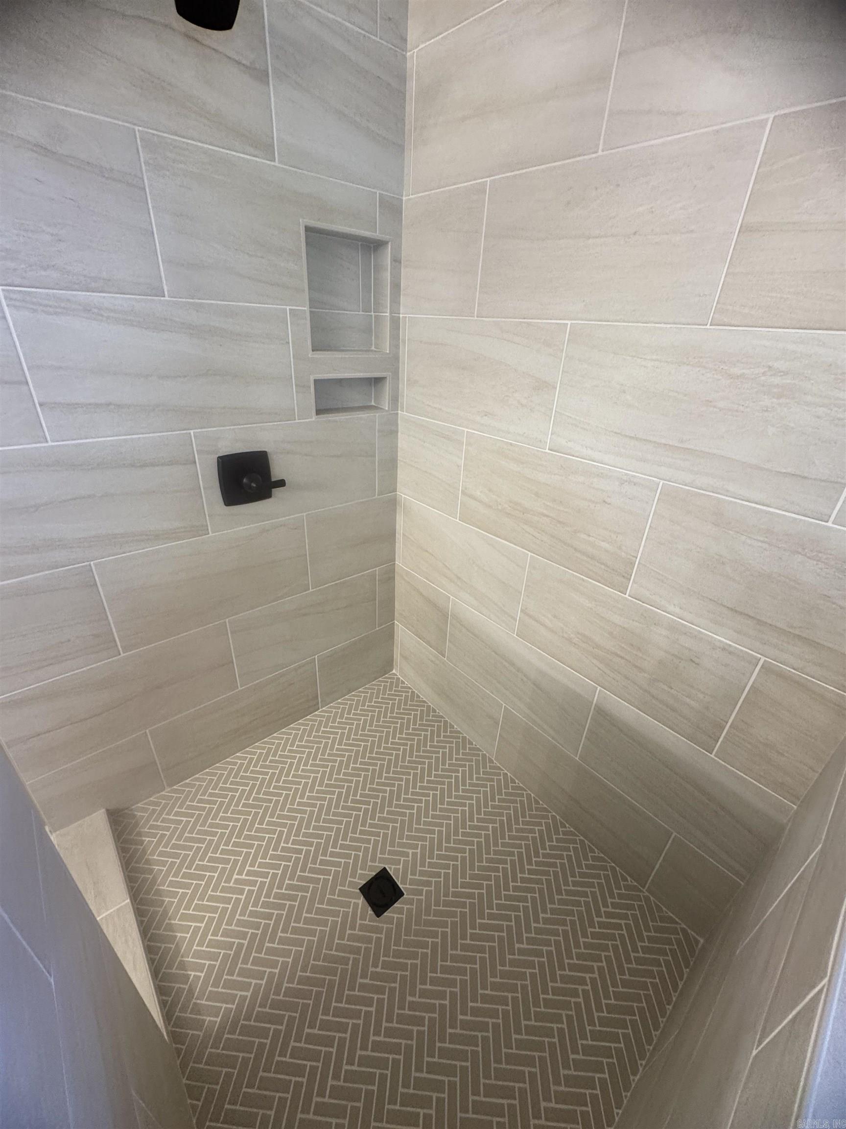 SPENCER CROSSING LLC - Residential