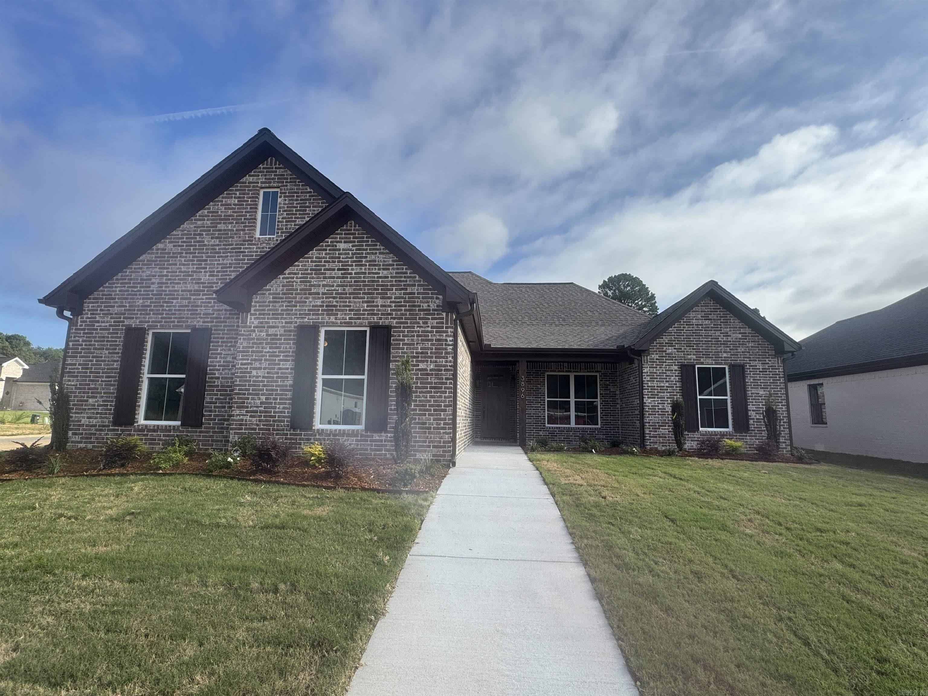 SPENCER CROSSING LLC - Residential