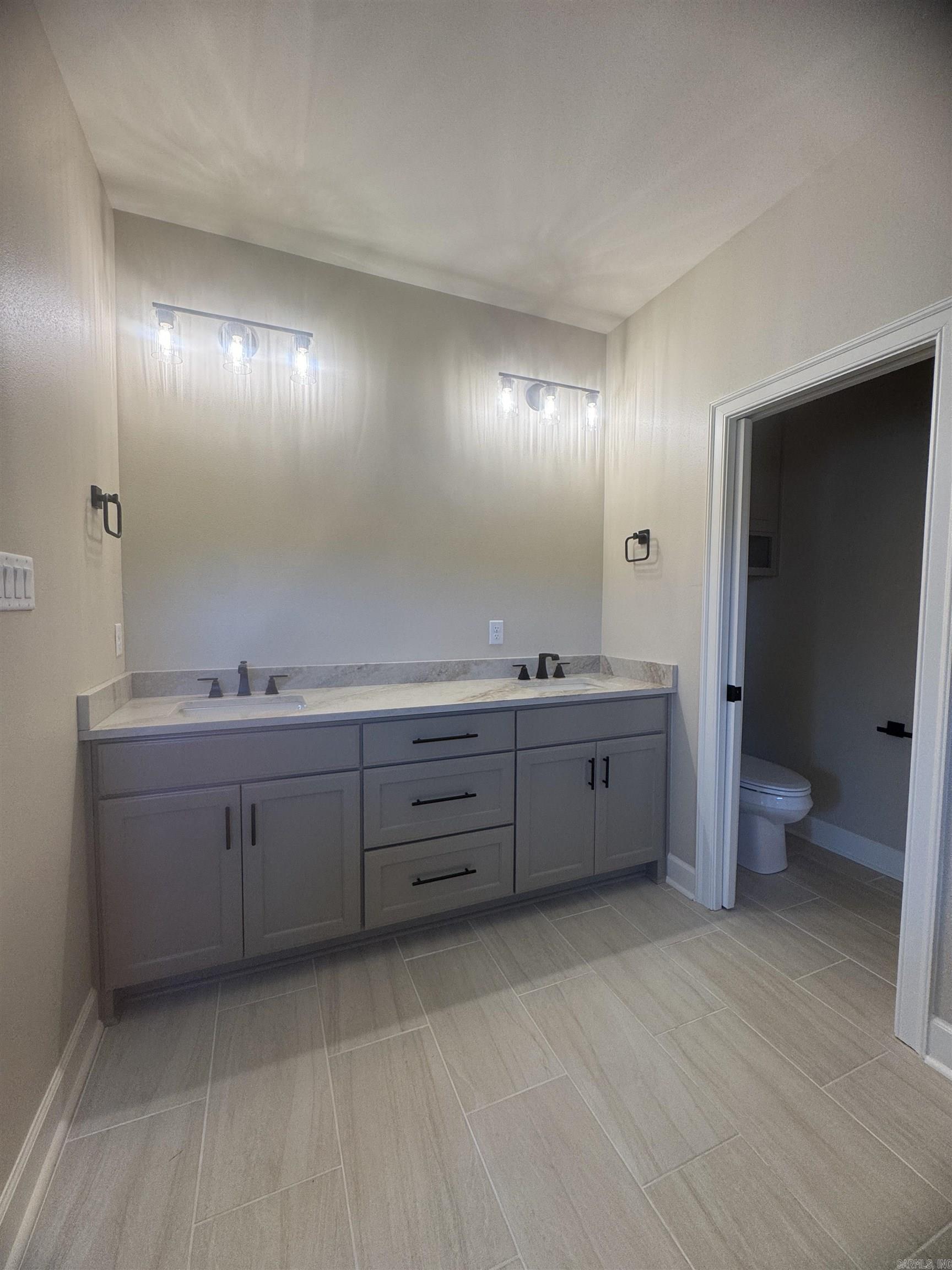 SPENCER CROSSING LLC - Residential