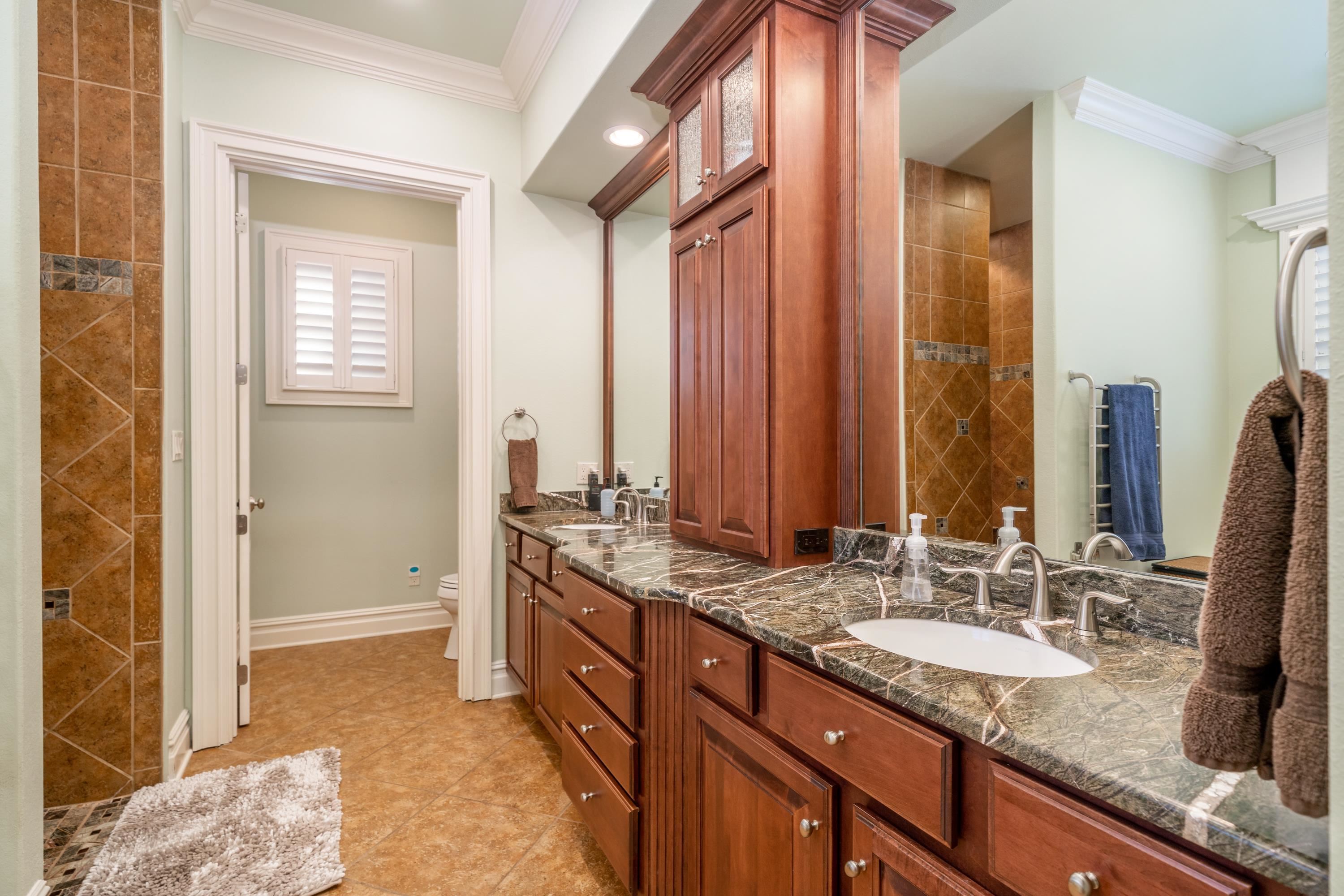 Red Oak Ridge - Residential
