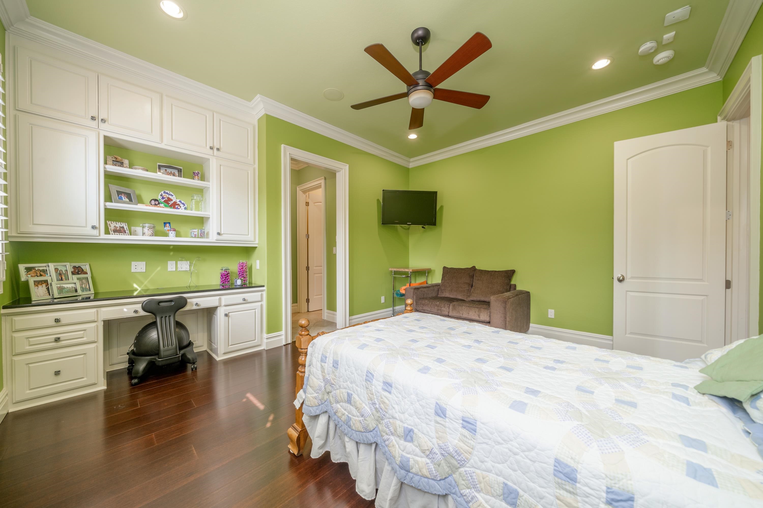 Red Oak Ridge - Residential