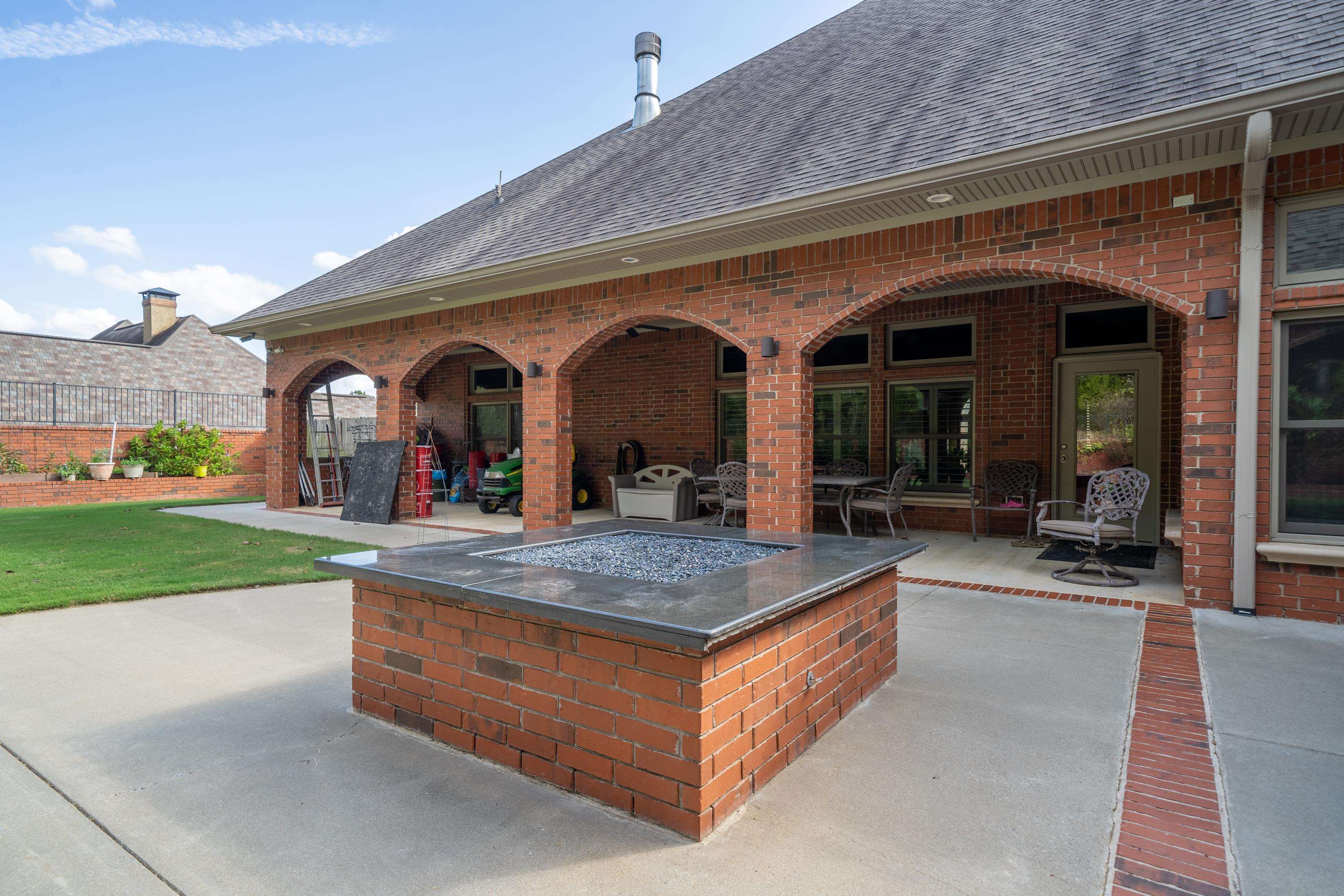 Red Oak Ridge - Residential