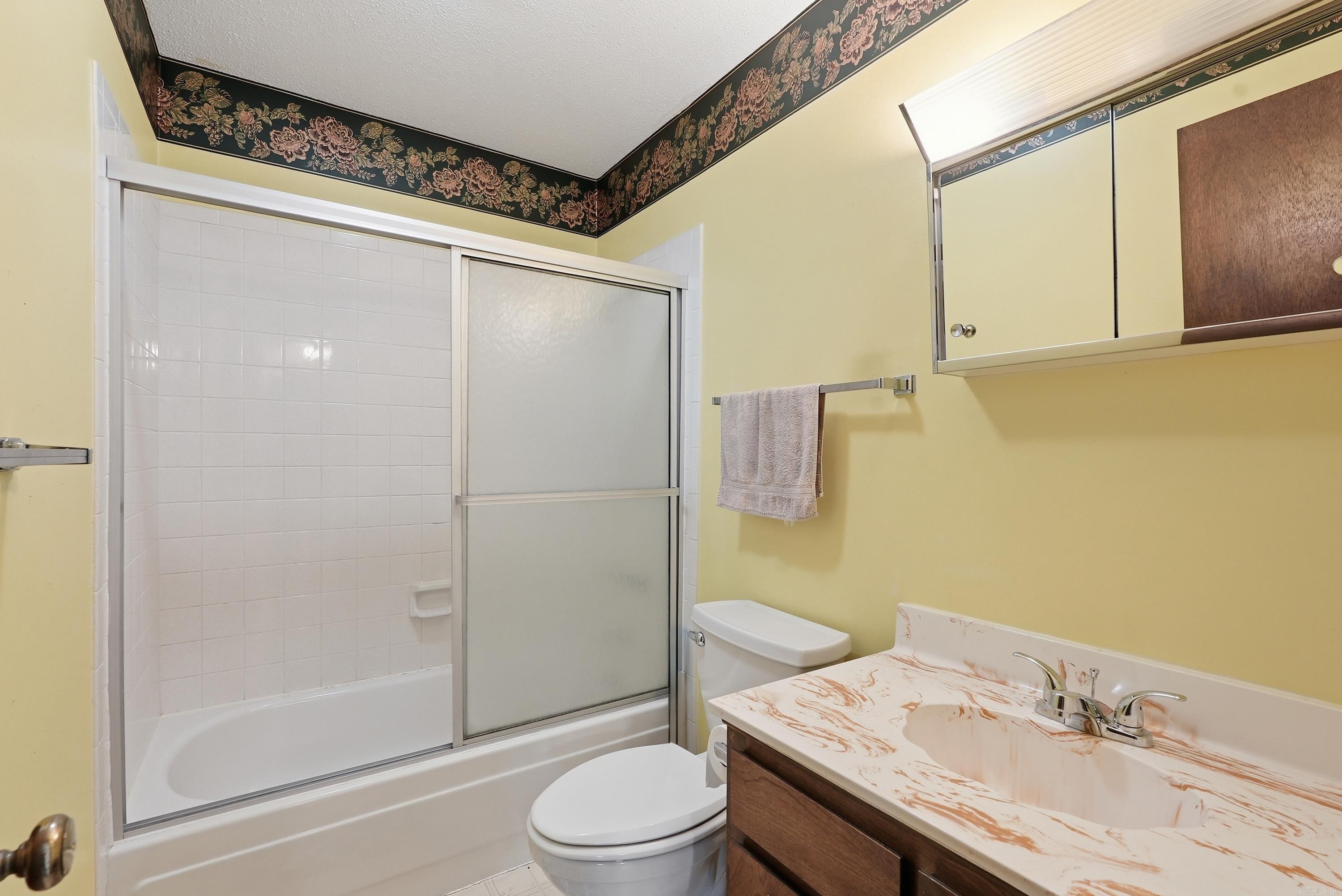 INDIAN HILLS - Residential