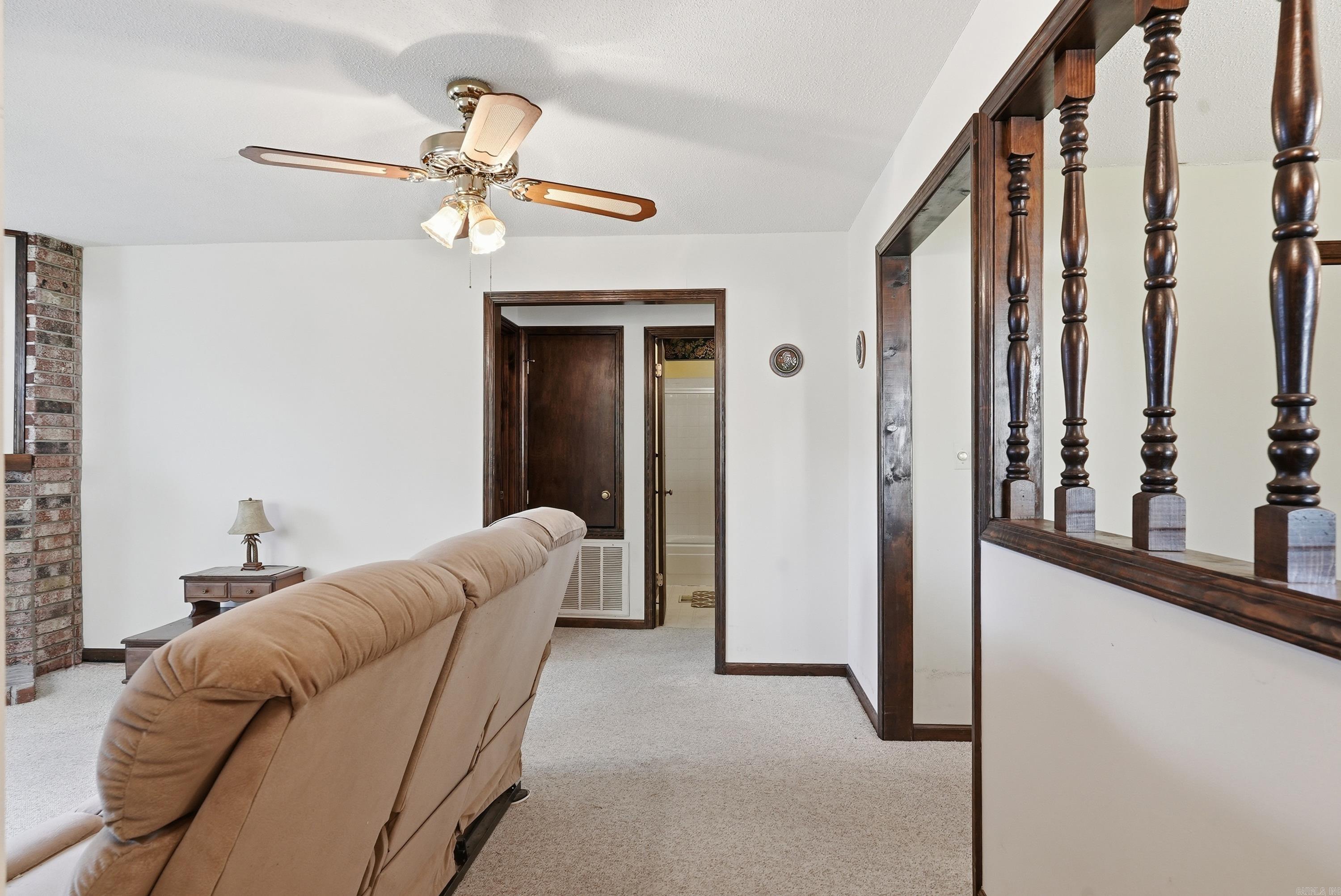 INDIAN HILLS - Residential