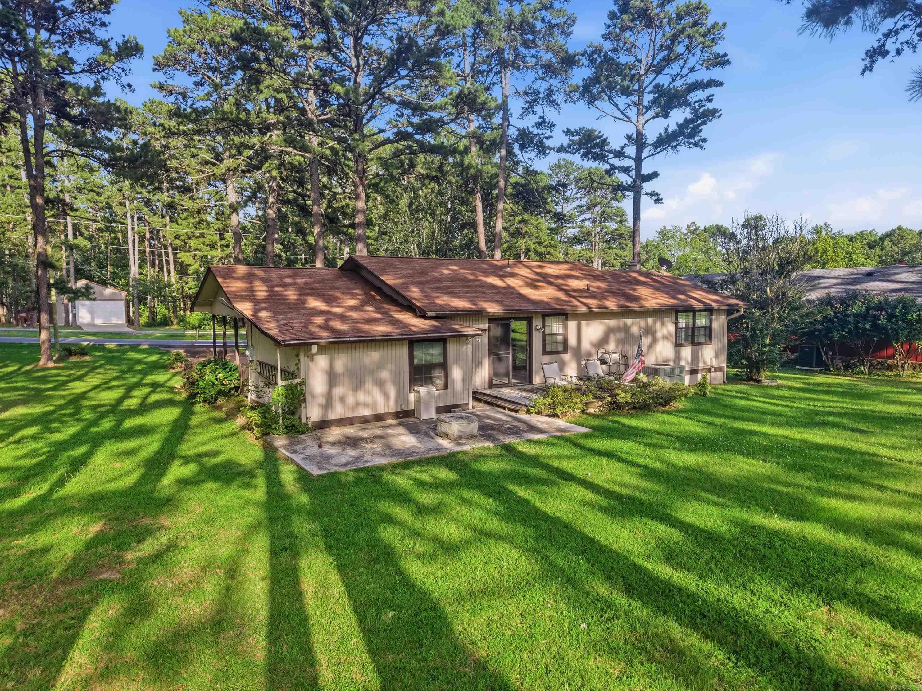 INDIAN HILLS - Residential