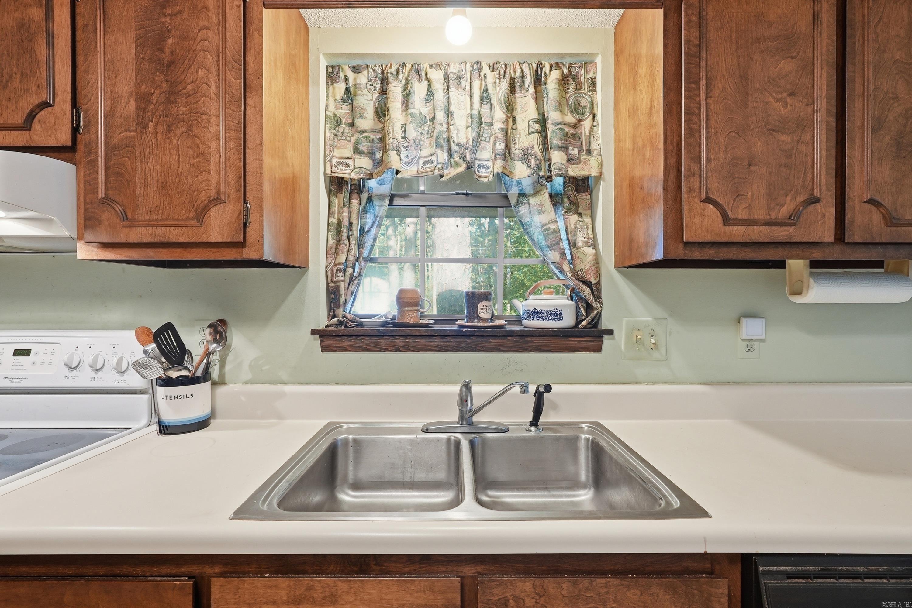 INDIAN HILLS - Residential