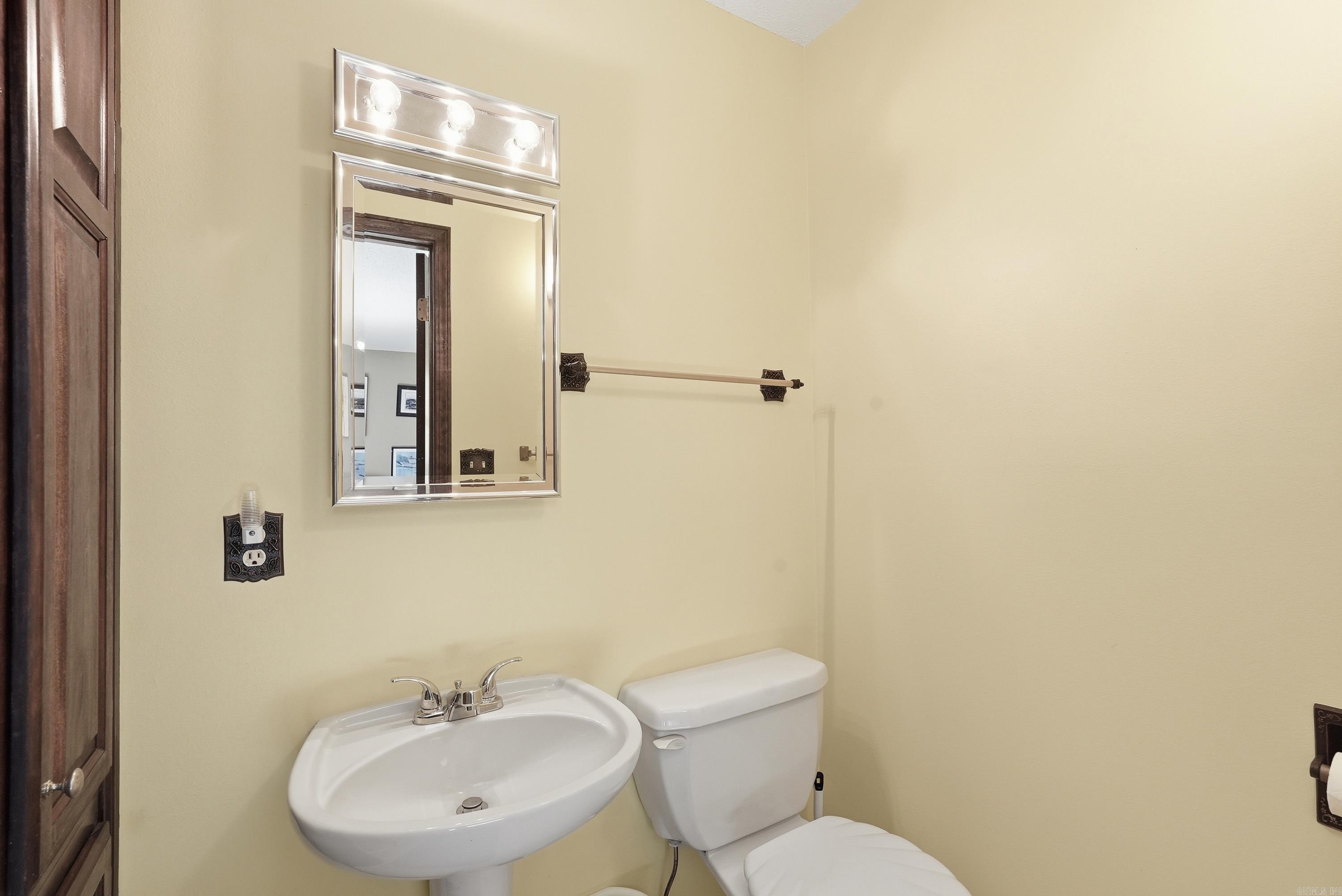 INDIAN HILLS - Residential