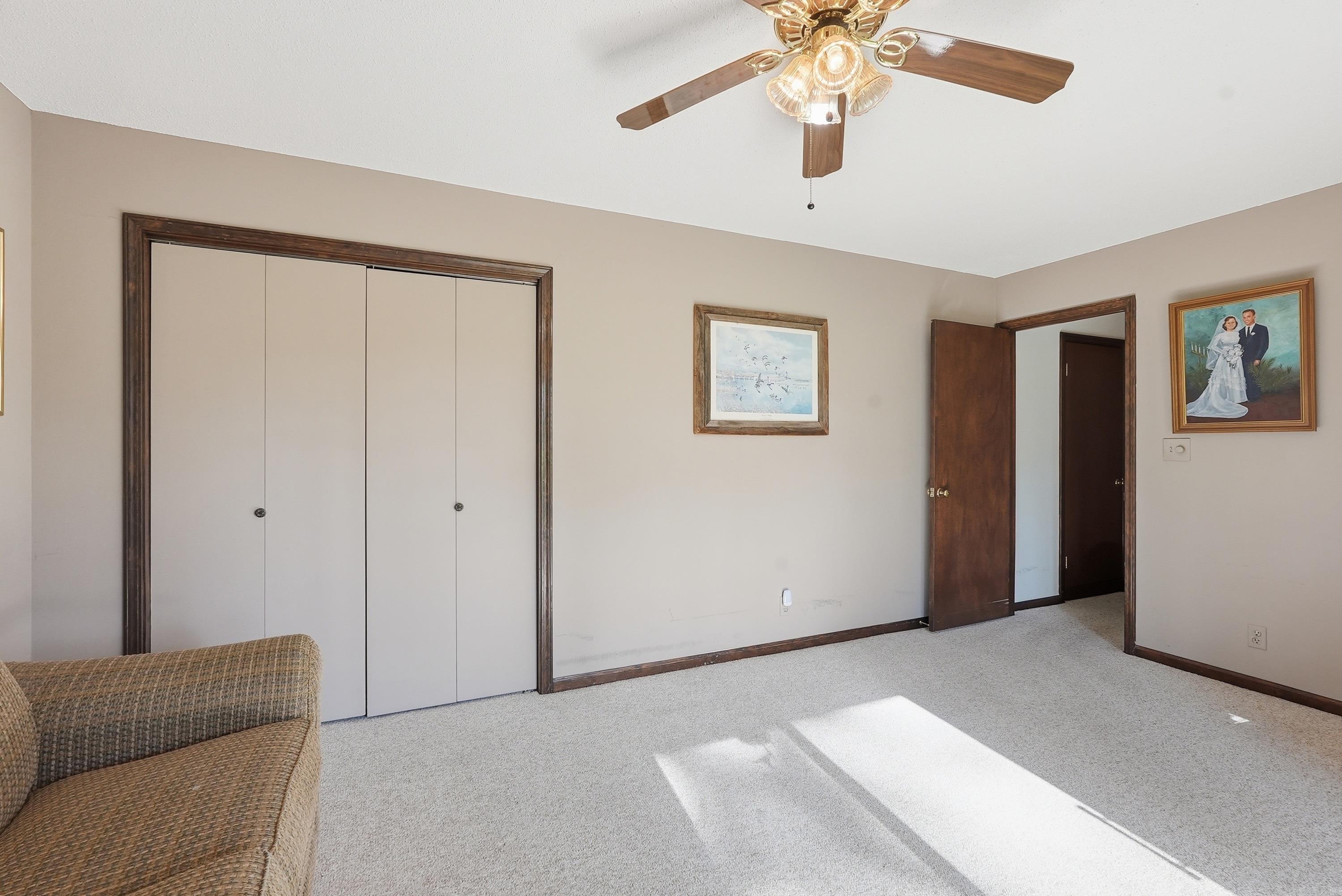 INDIAN HILLS - Residential