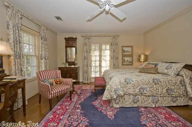 Country Club Heights - Residential