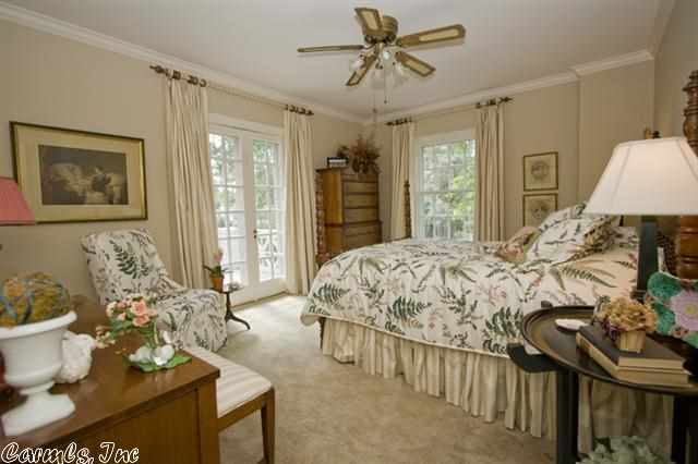 Country Club Heights - Residential