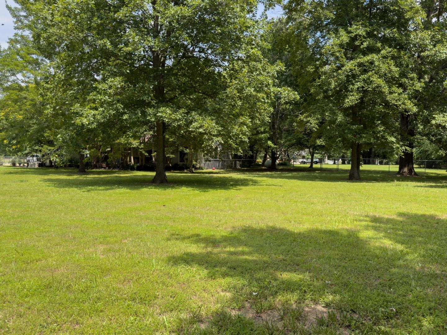 Den-Mor Estates - Residential