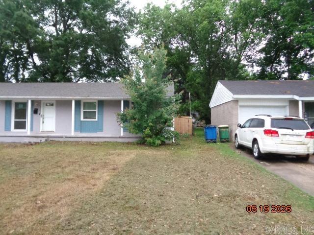 DELTA LAWN - Residential
