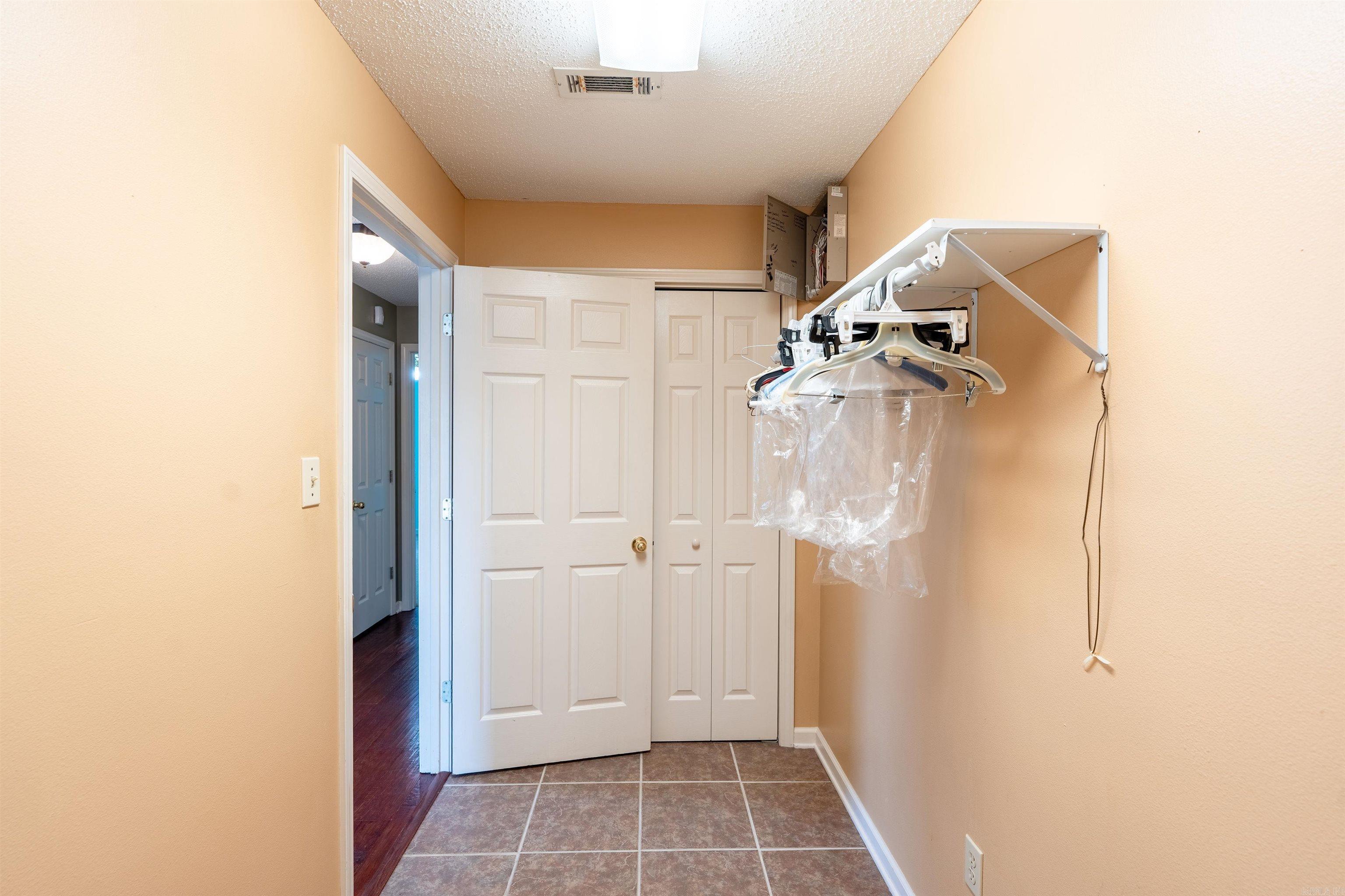 COLONY WEST S/D - Residential