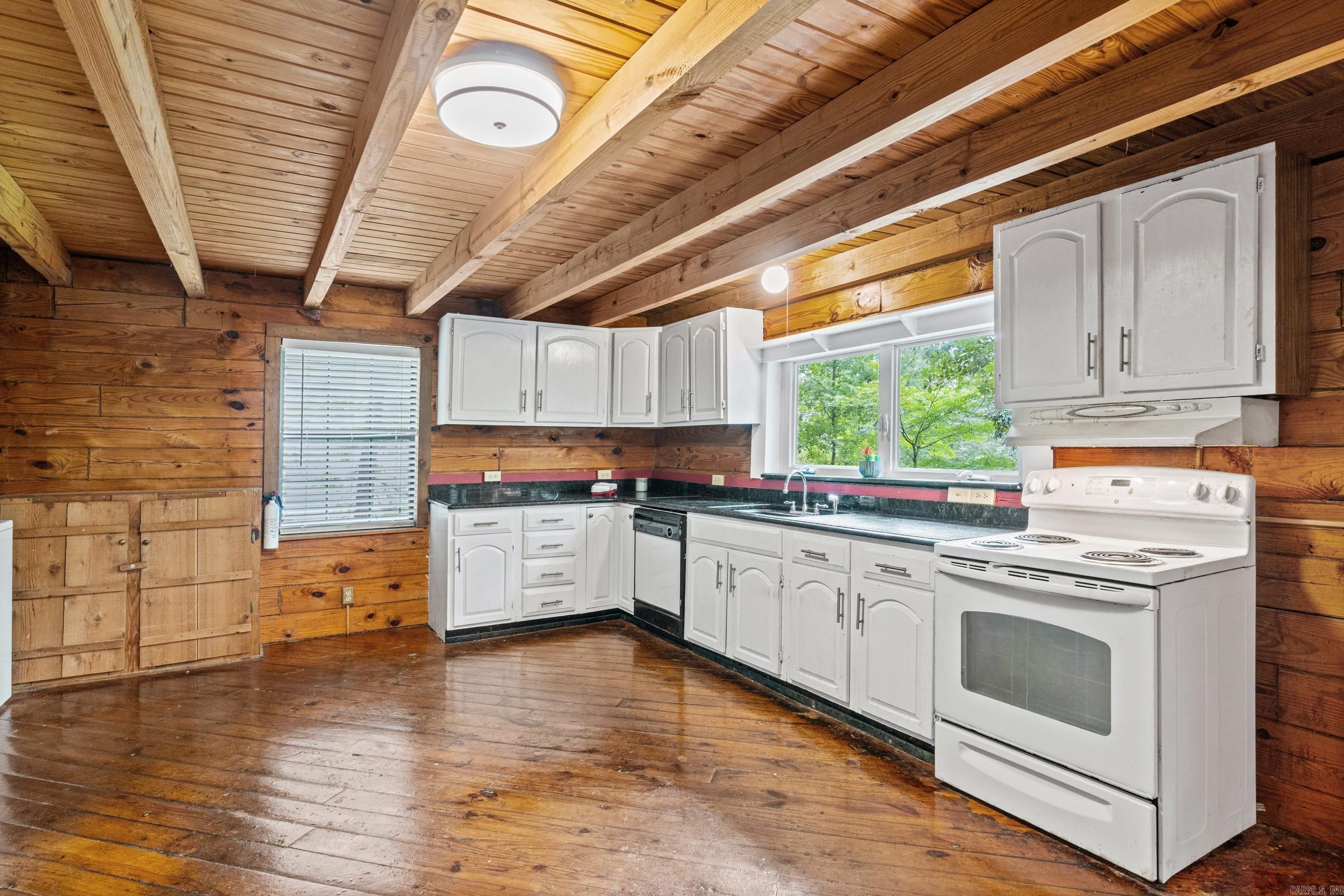 BELMONT ACRES - LAKE - Residential