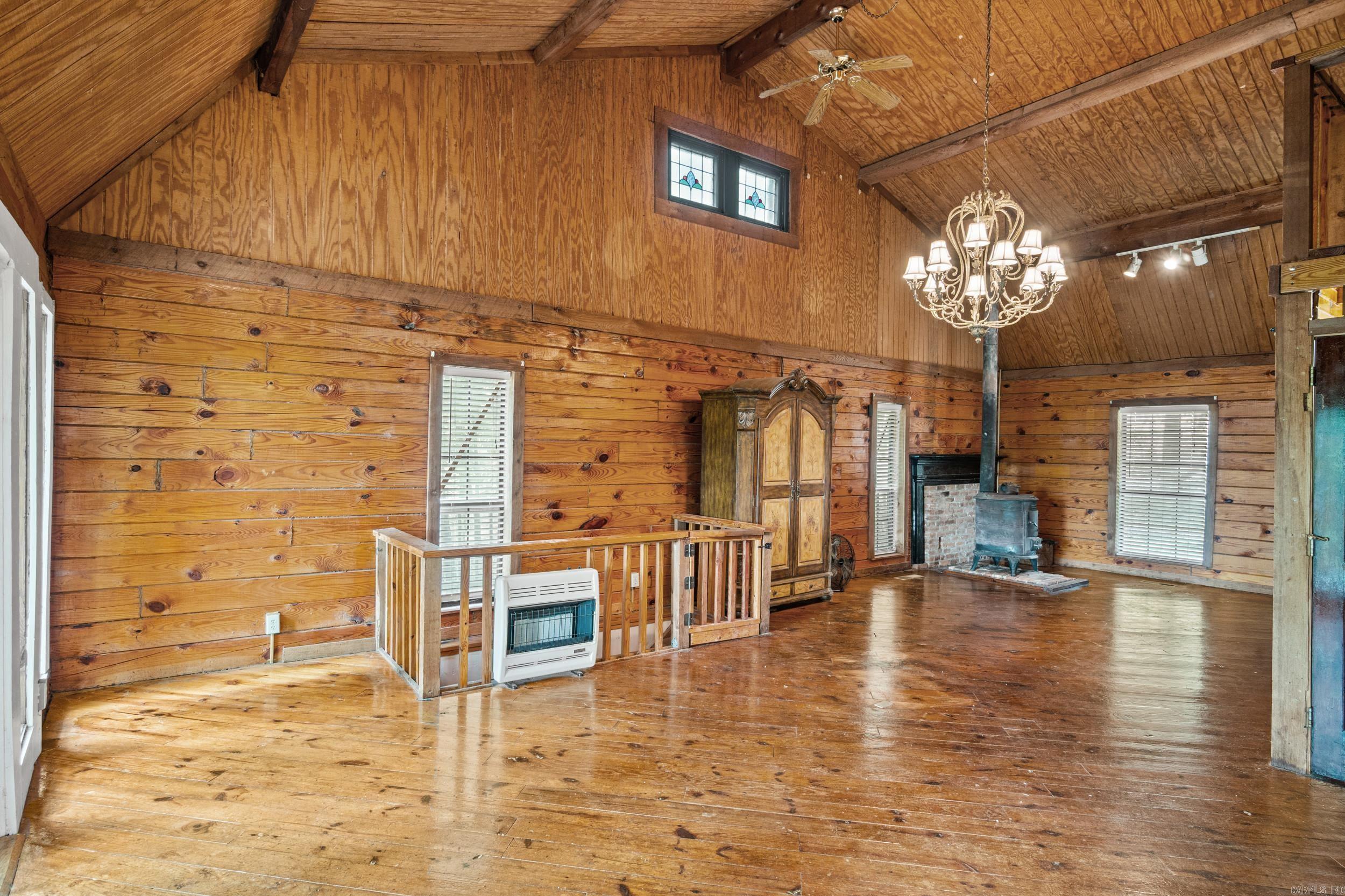 BELMONT ACRES - LAKE - Residential
