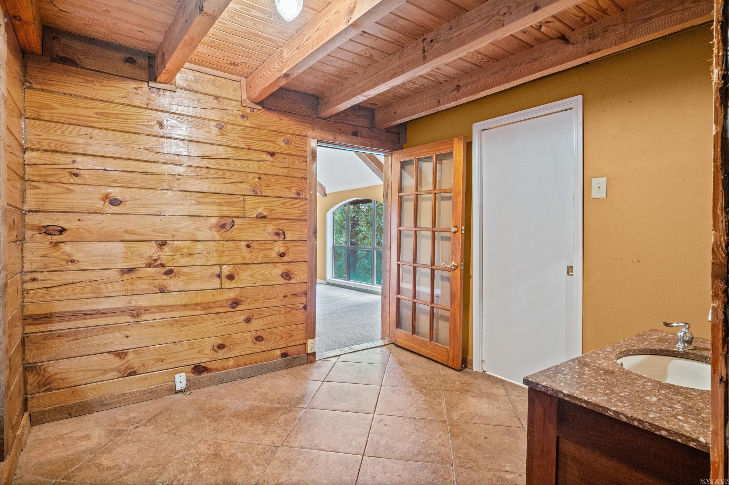BELMONT ACRES - LAKE - Residential