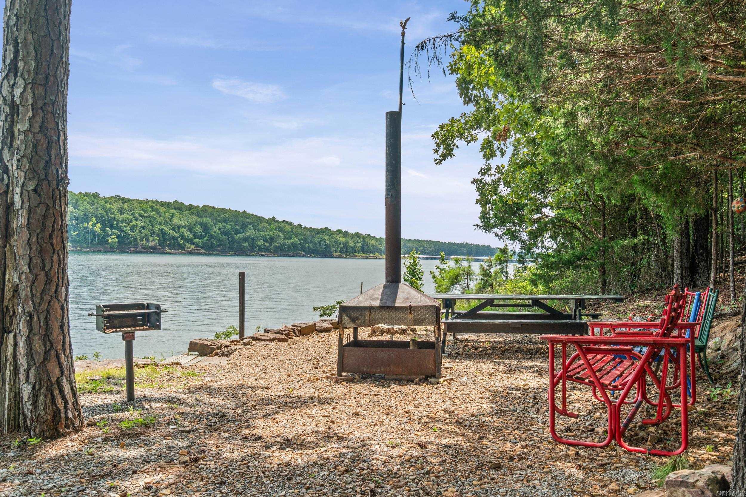 BELMONT ACRES - LAKE - Residential