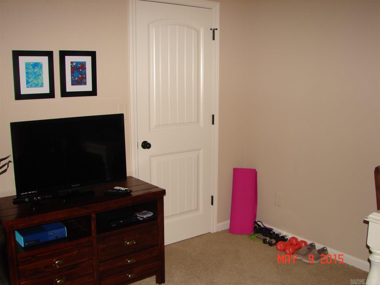 OAK GLENN - Residential