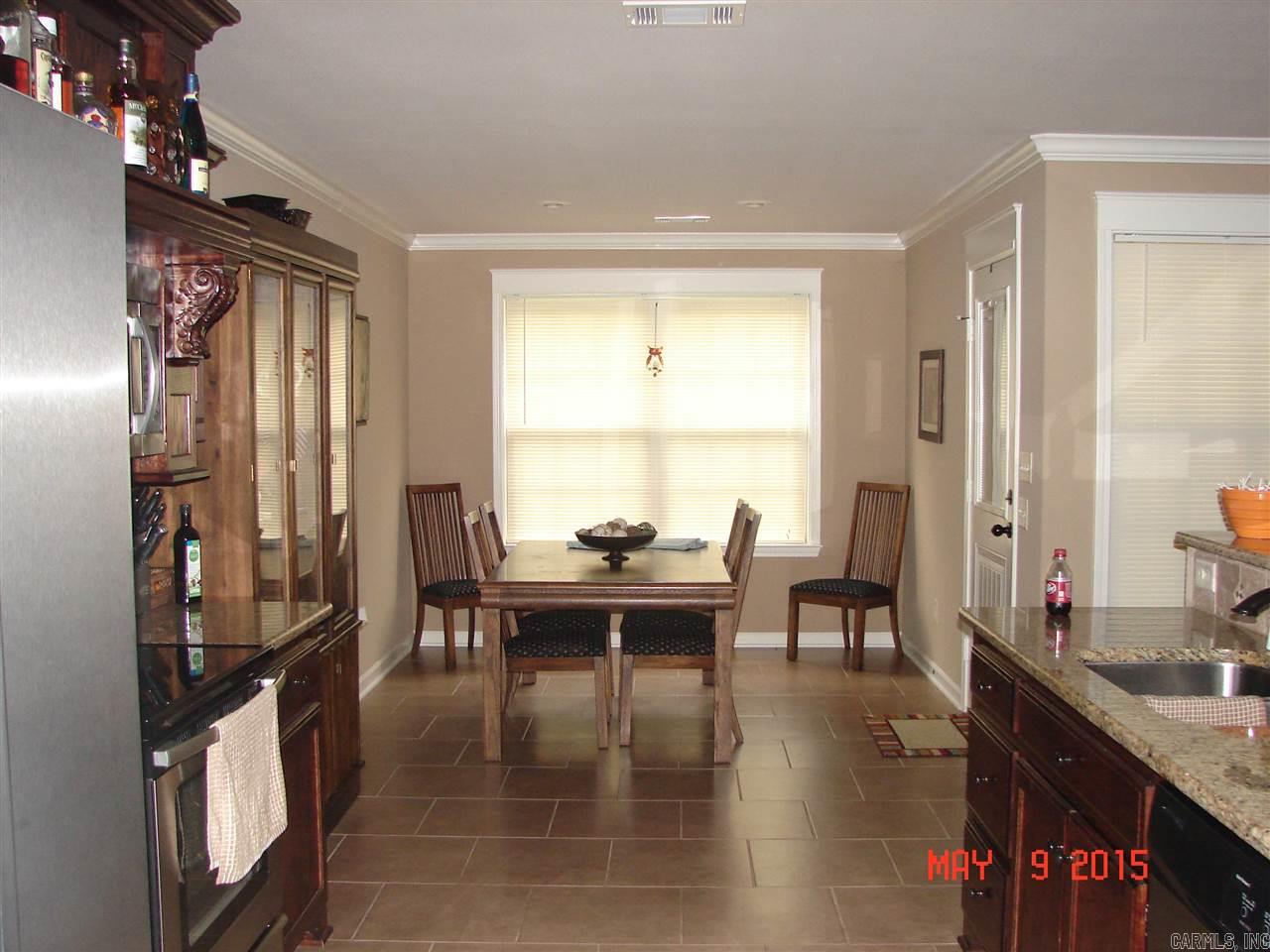OAK GLENN - Residential