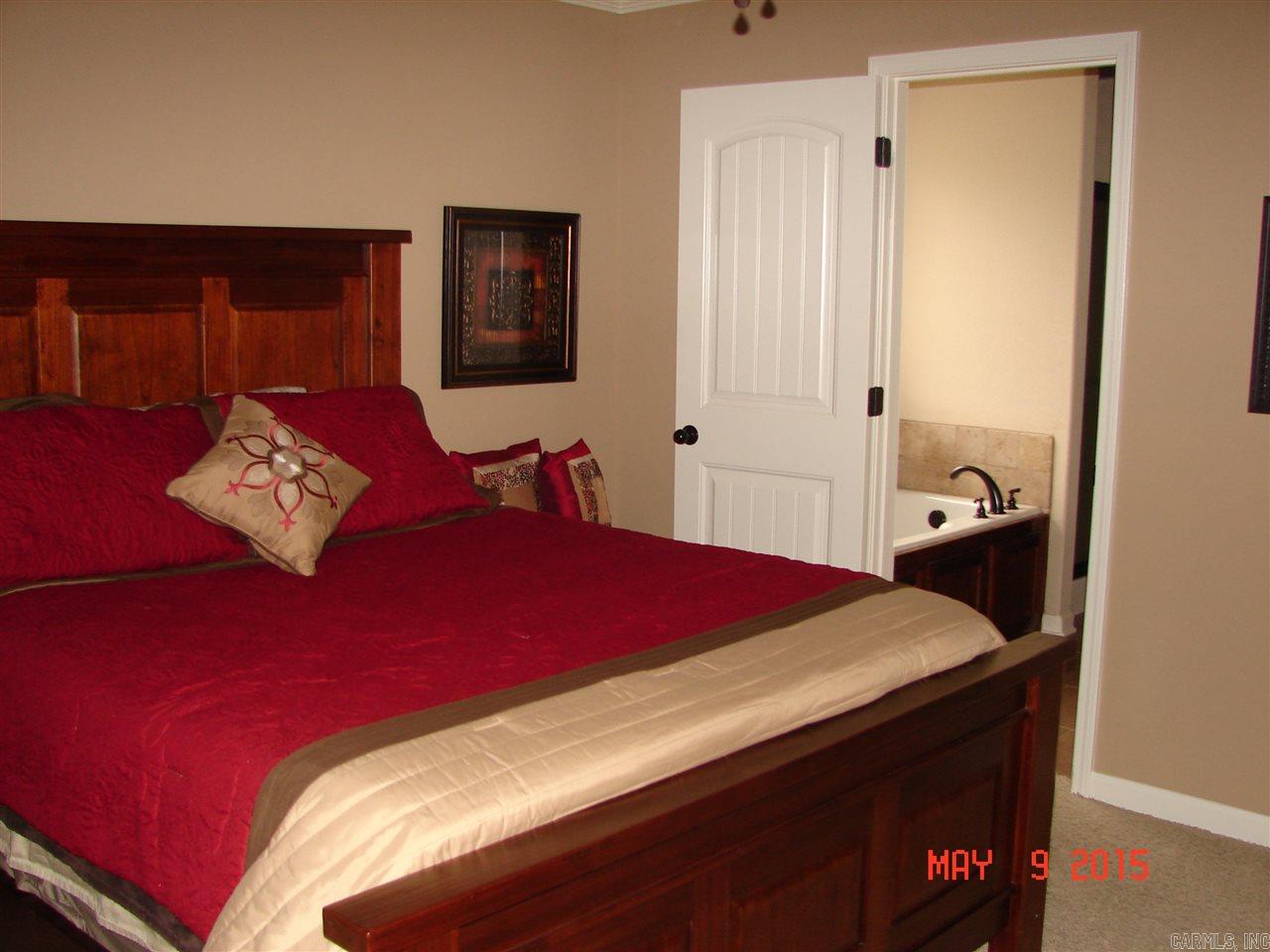 OAK GLENN - Residential