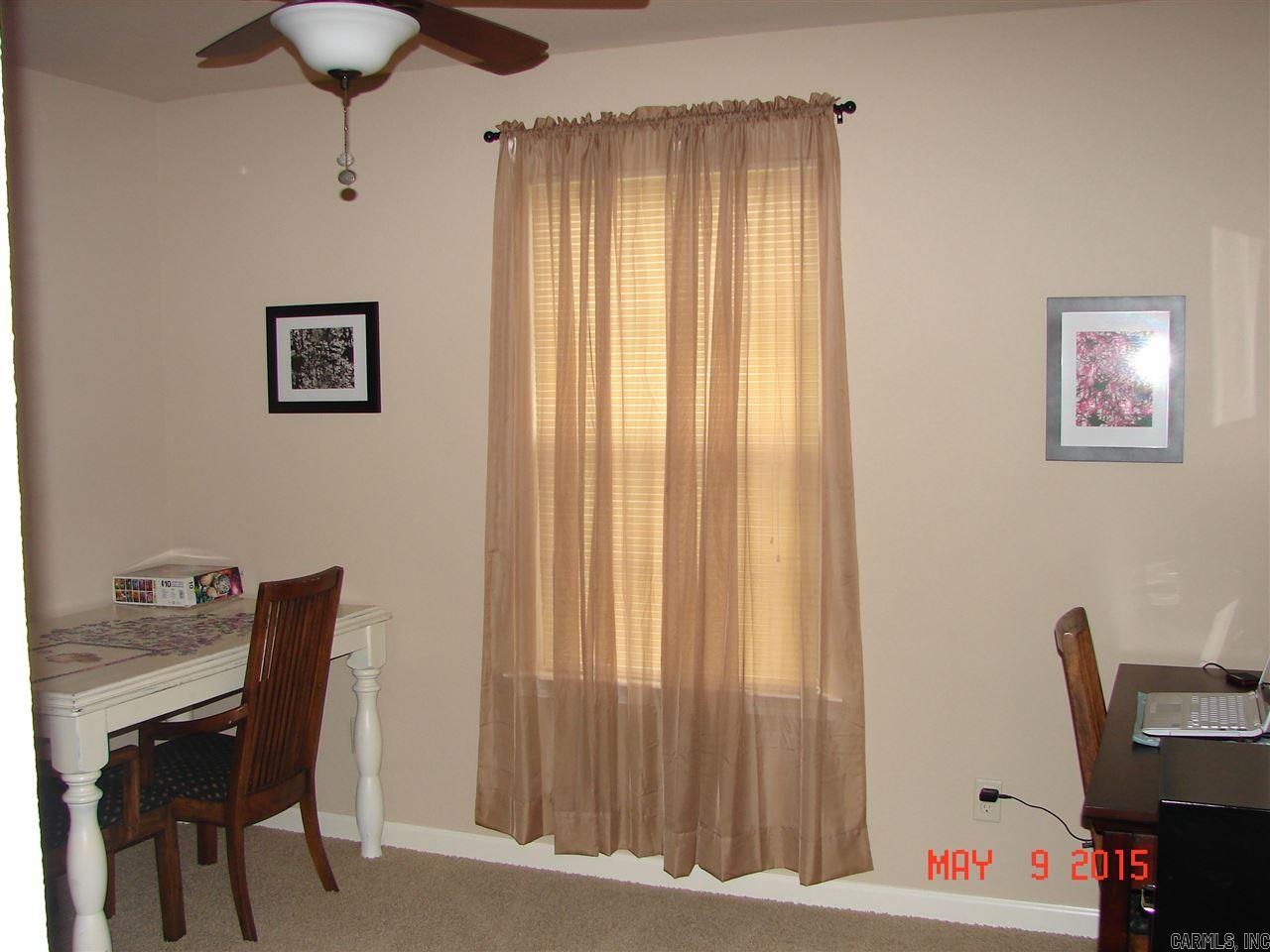 OAK GLENN - Residential