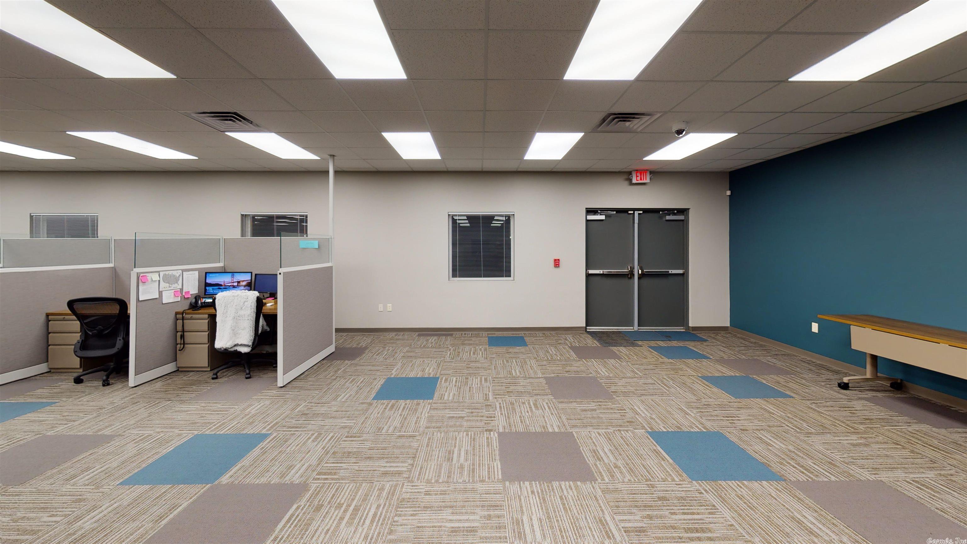 Queensway - Commercial Sale
