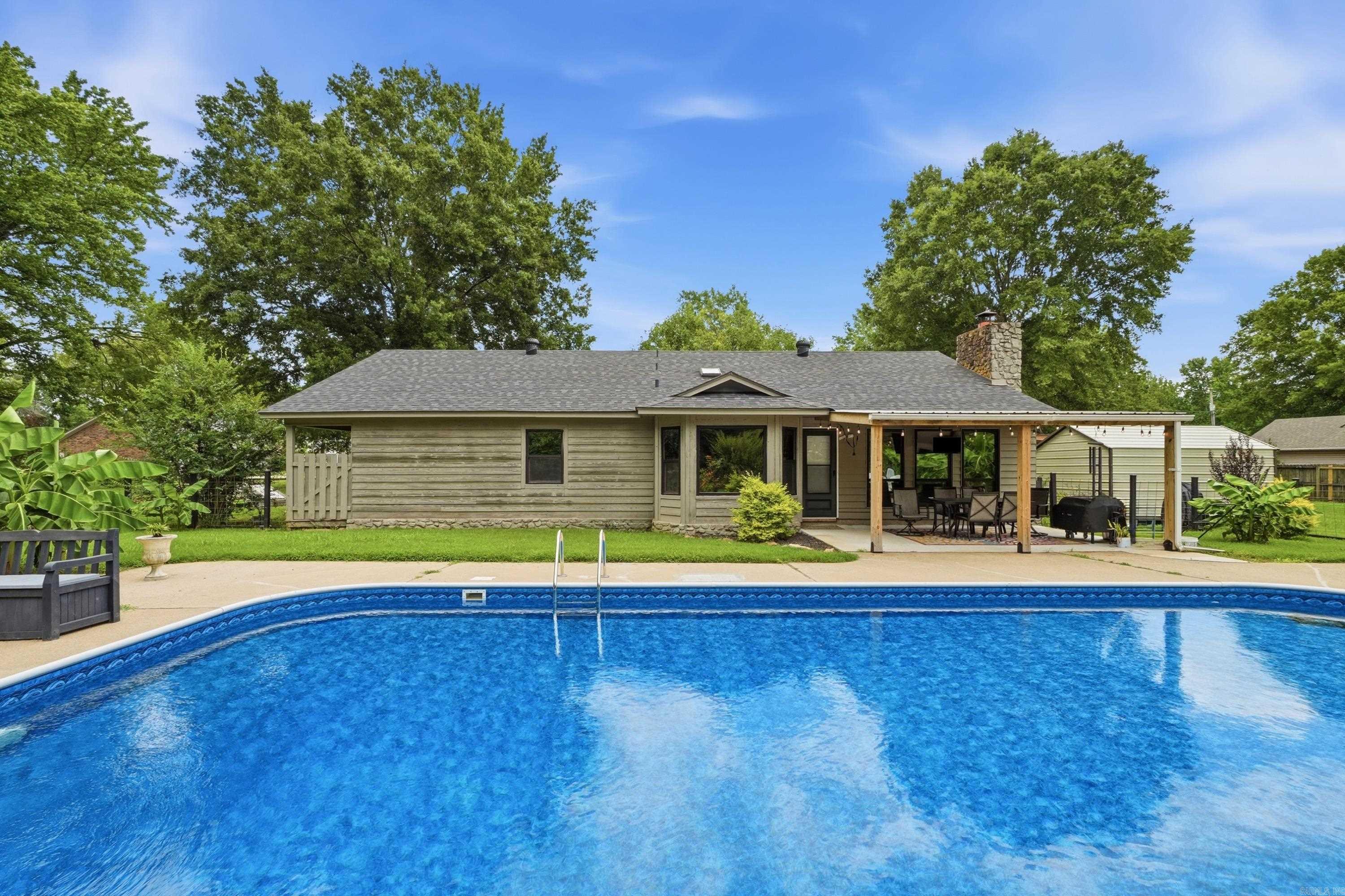 SIMMONS PLACE - Residential