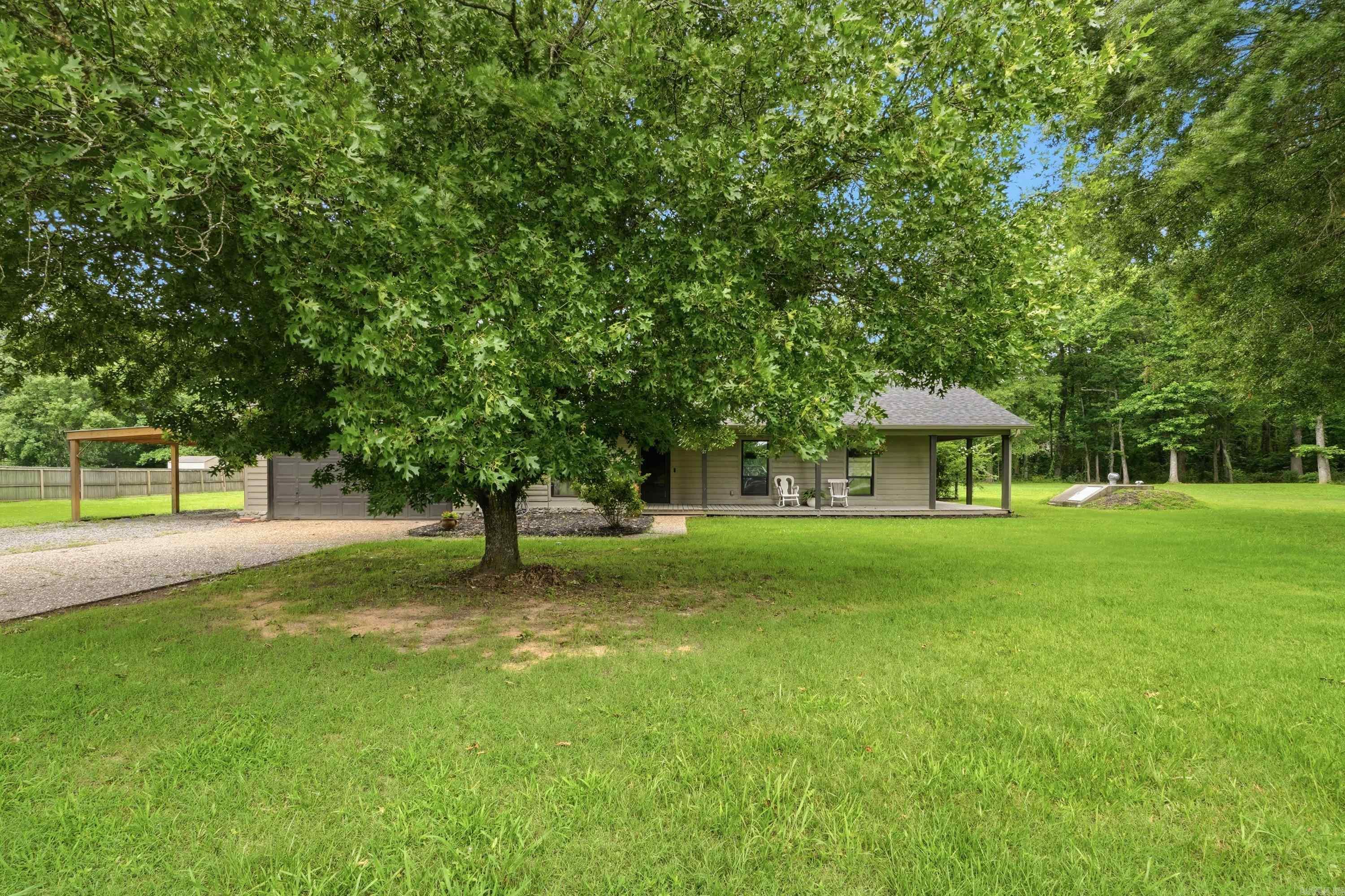 SIMMONS PLACE - Residential