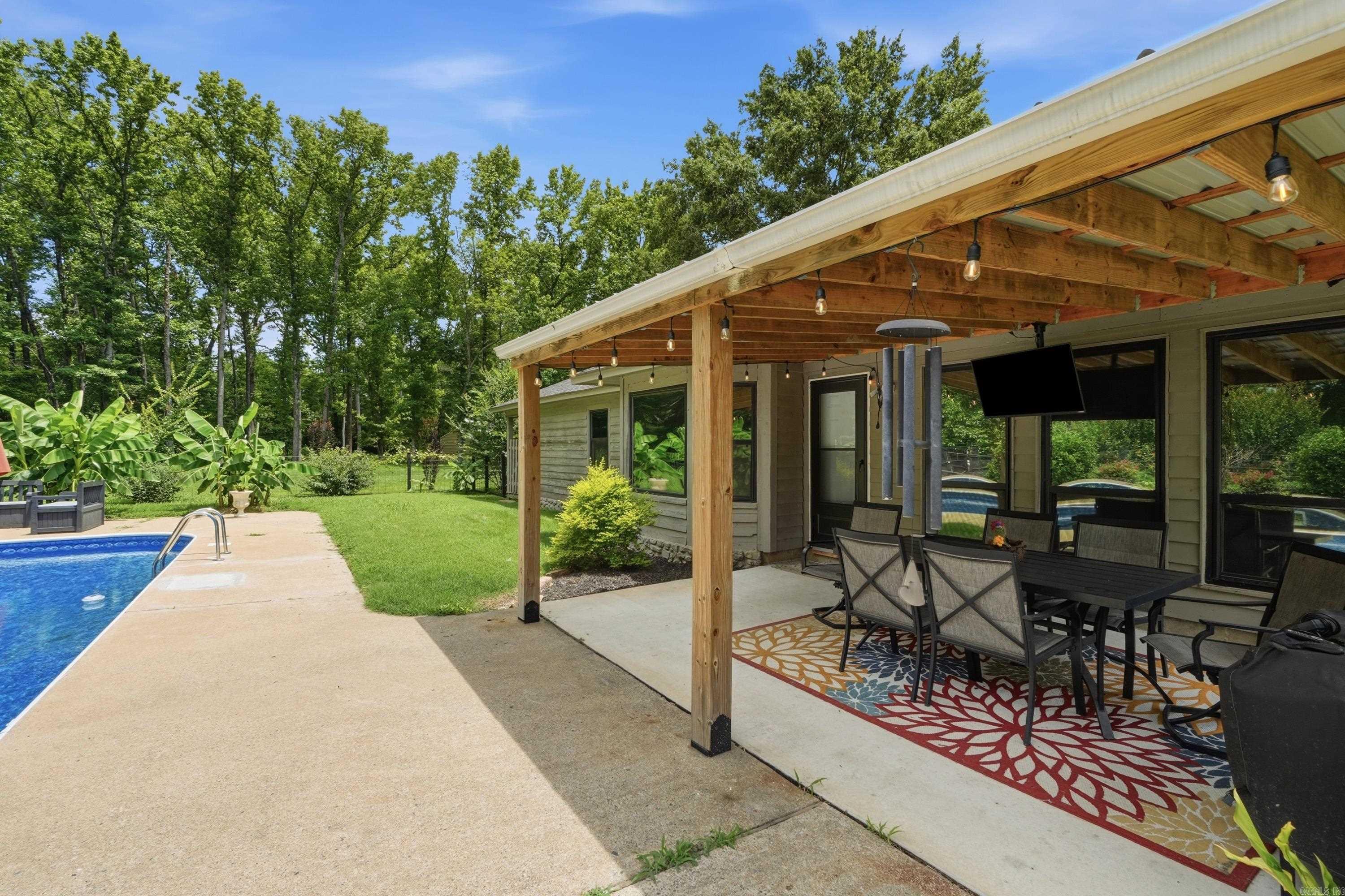 SIMMONS PLACE - Residential