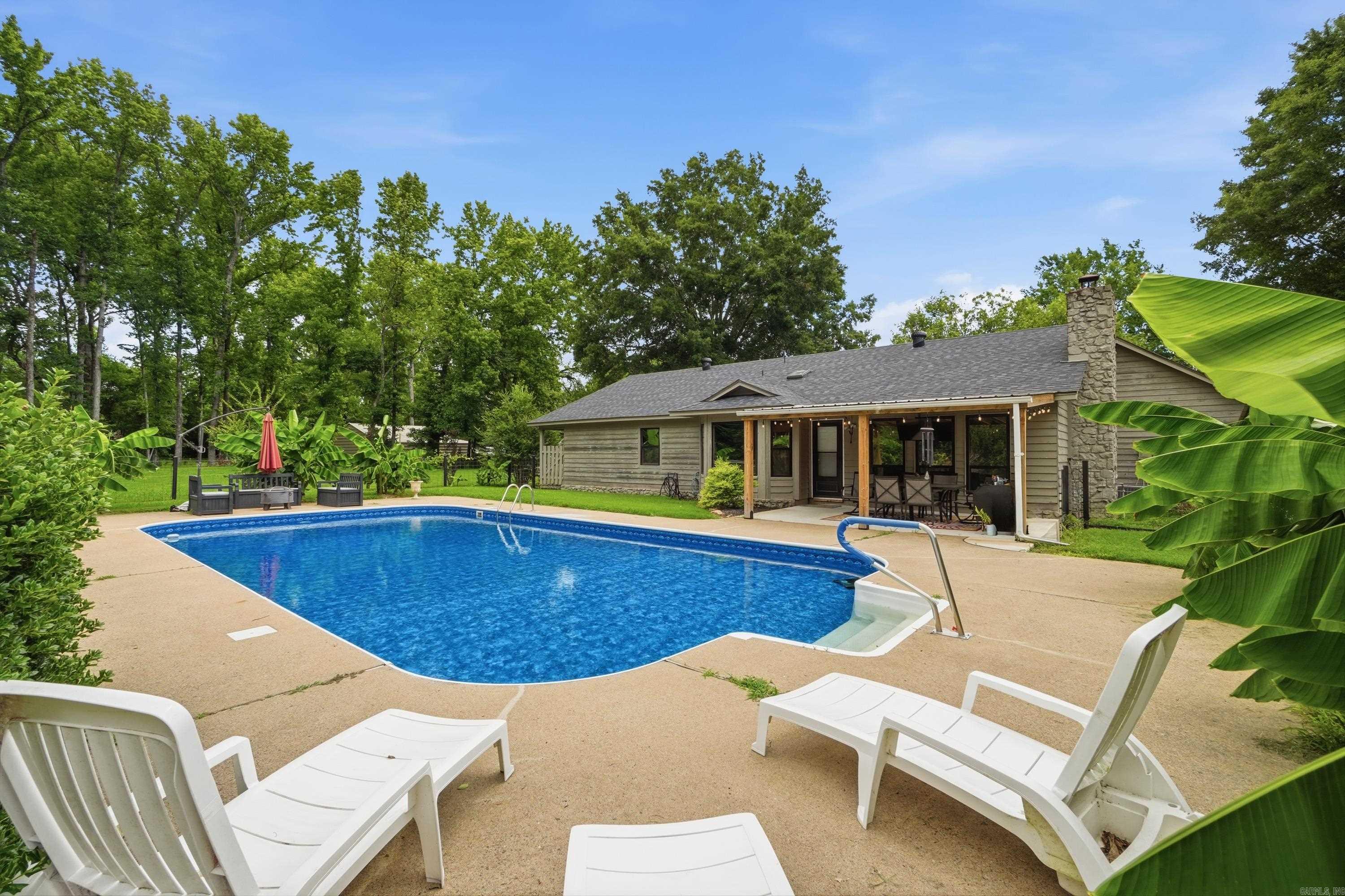 SIMMONS PLACE - Residential