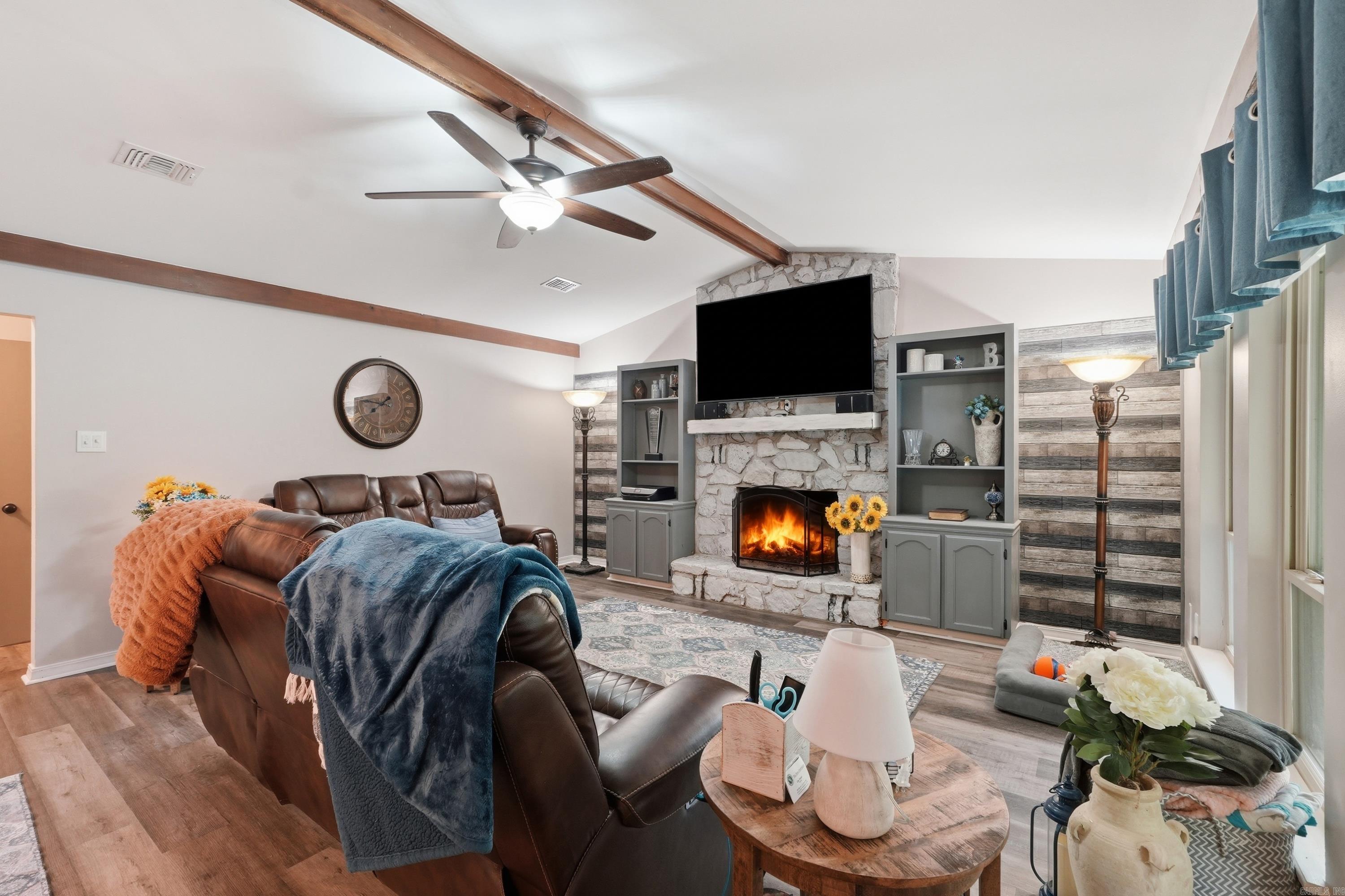 SIMMONS PLACE - Residential