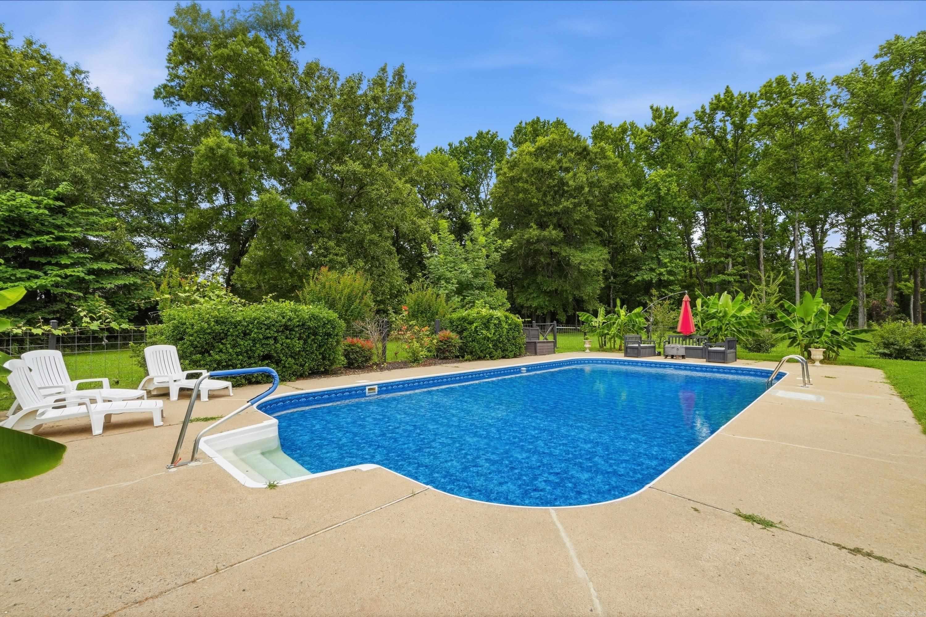 SIMMONS PLACE - Residential