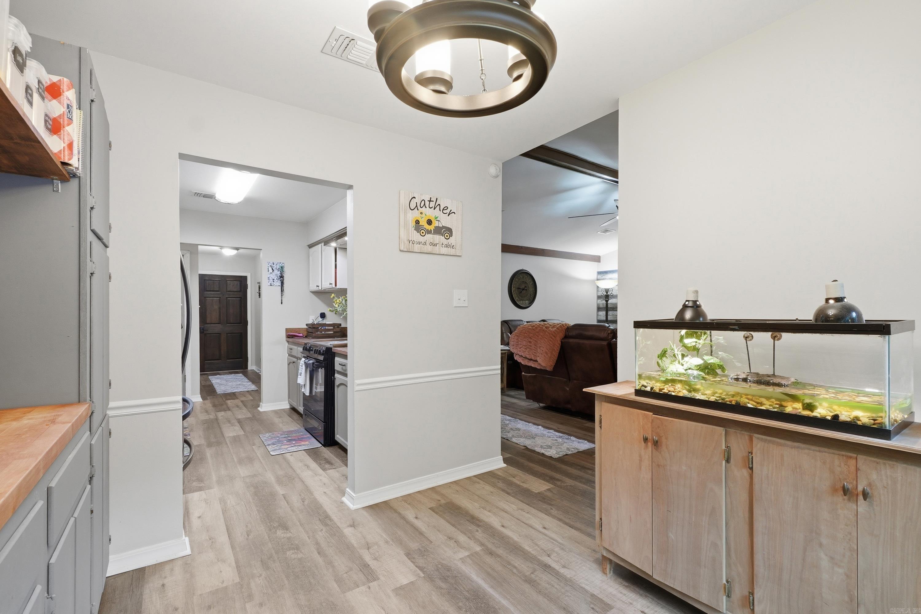 SIMMONS PLACE - Residential