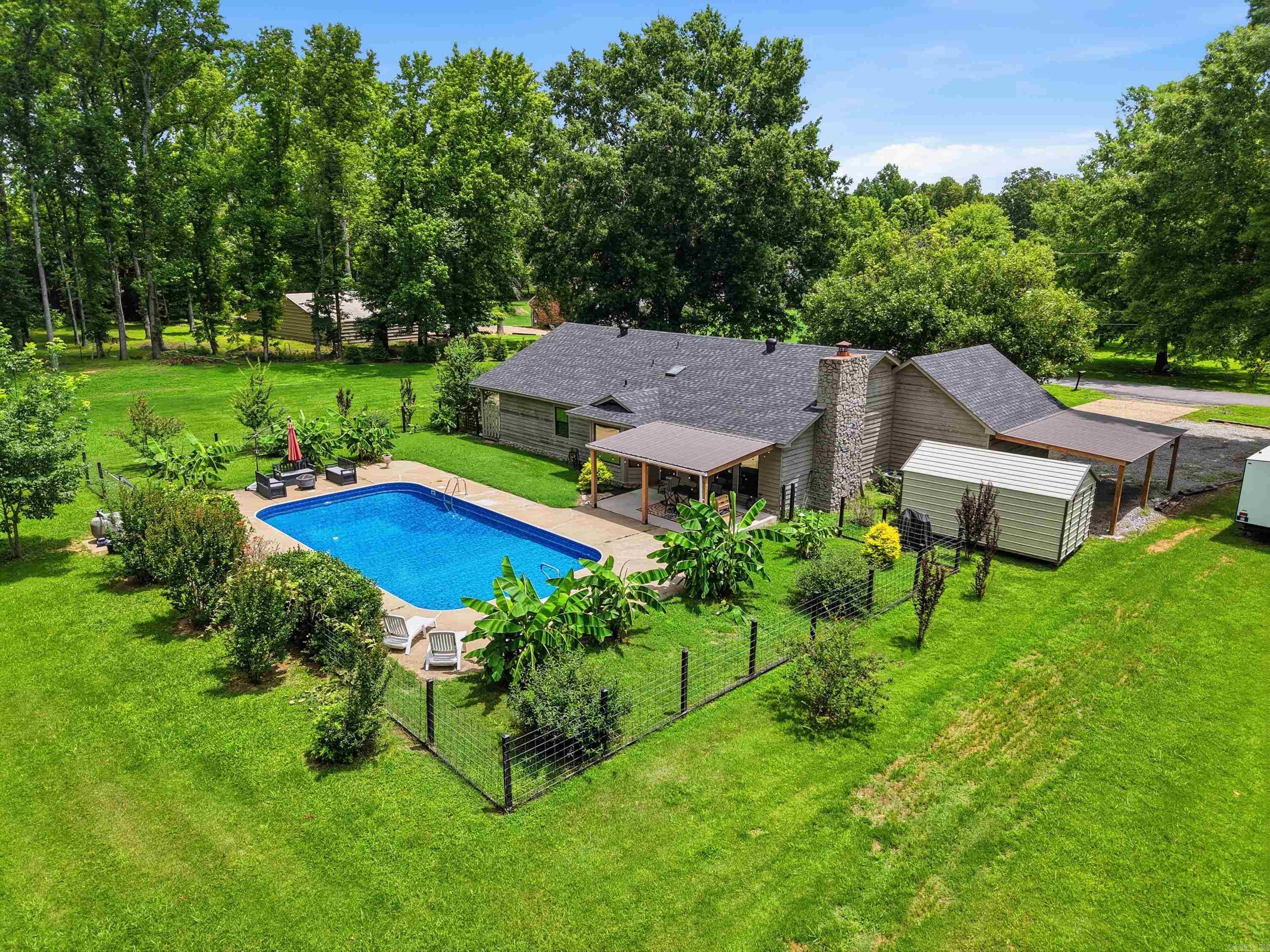 SIMMONS PLACE - Residential