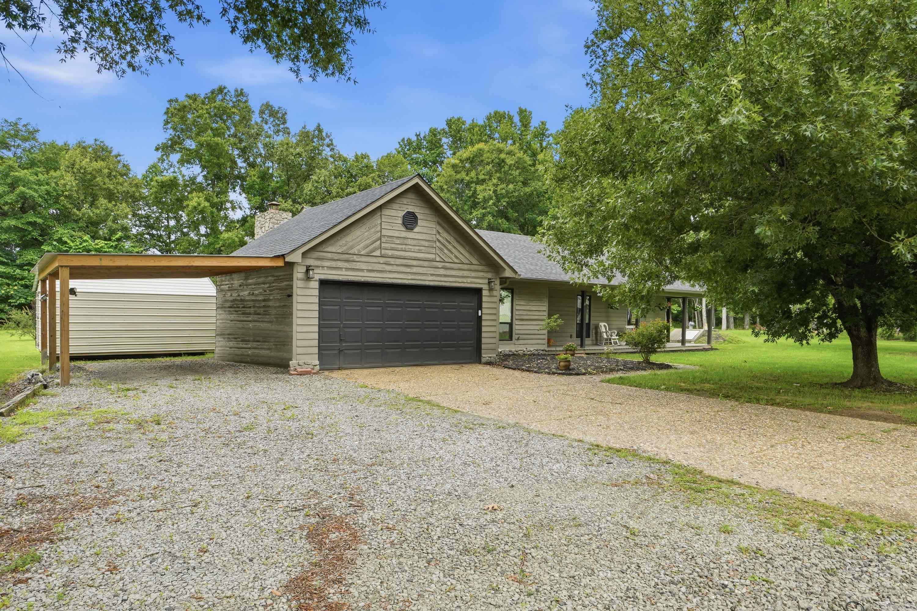 SIMMONS PLACE - Residential