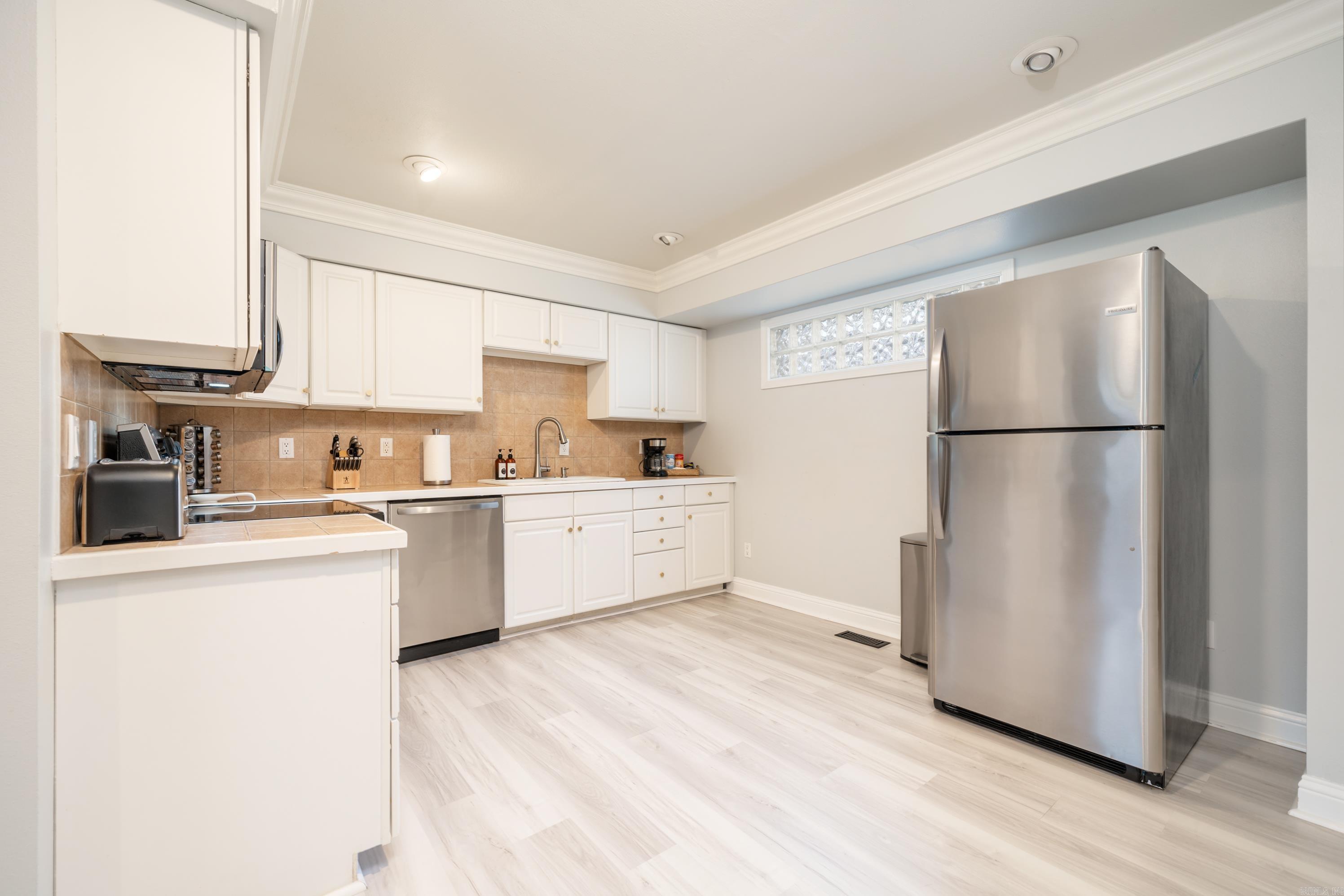 HOUSER-BANDY - Residential