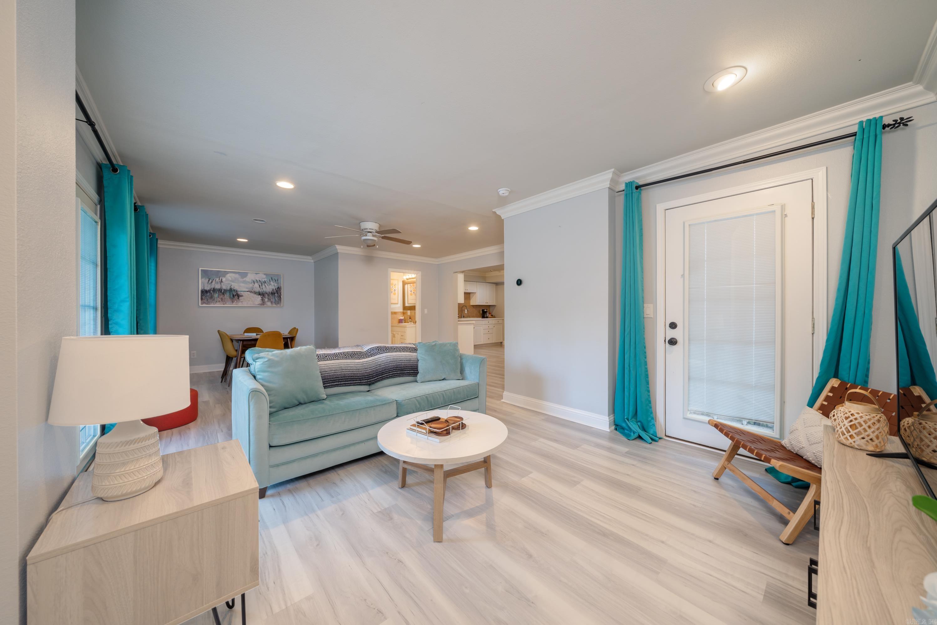 HOUSER-BANDY - Residential