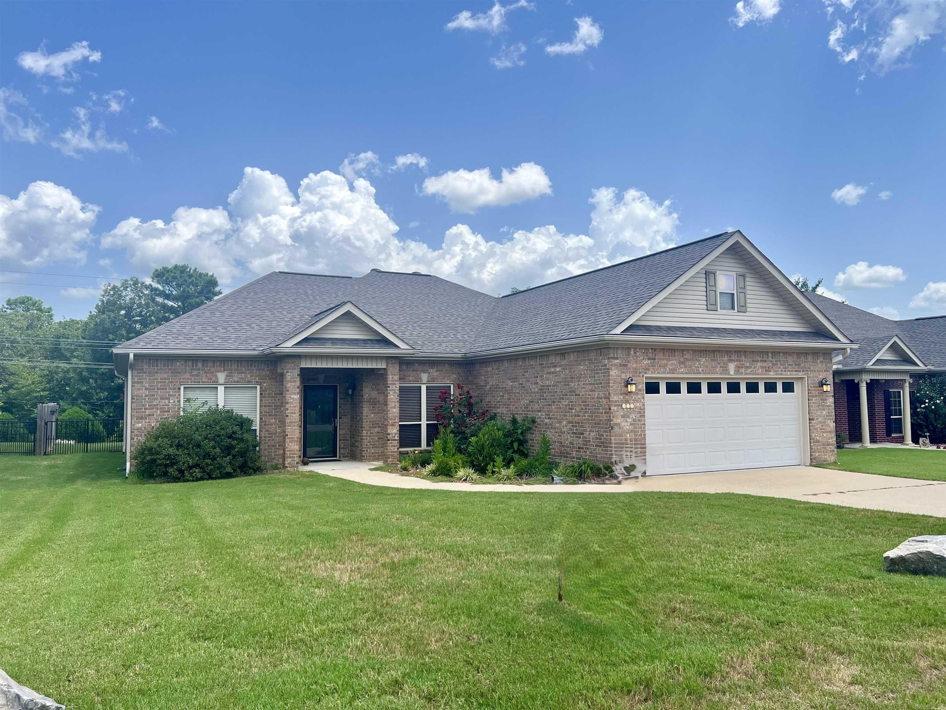 FOREST LAKES GARDEN HOMES - Residential