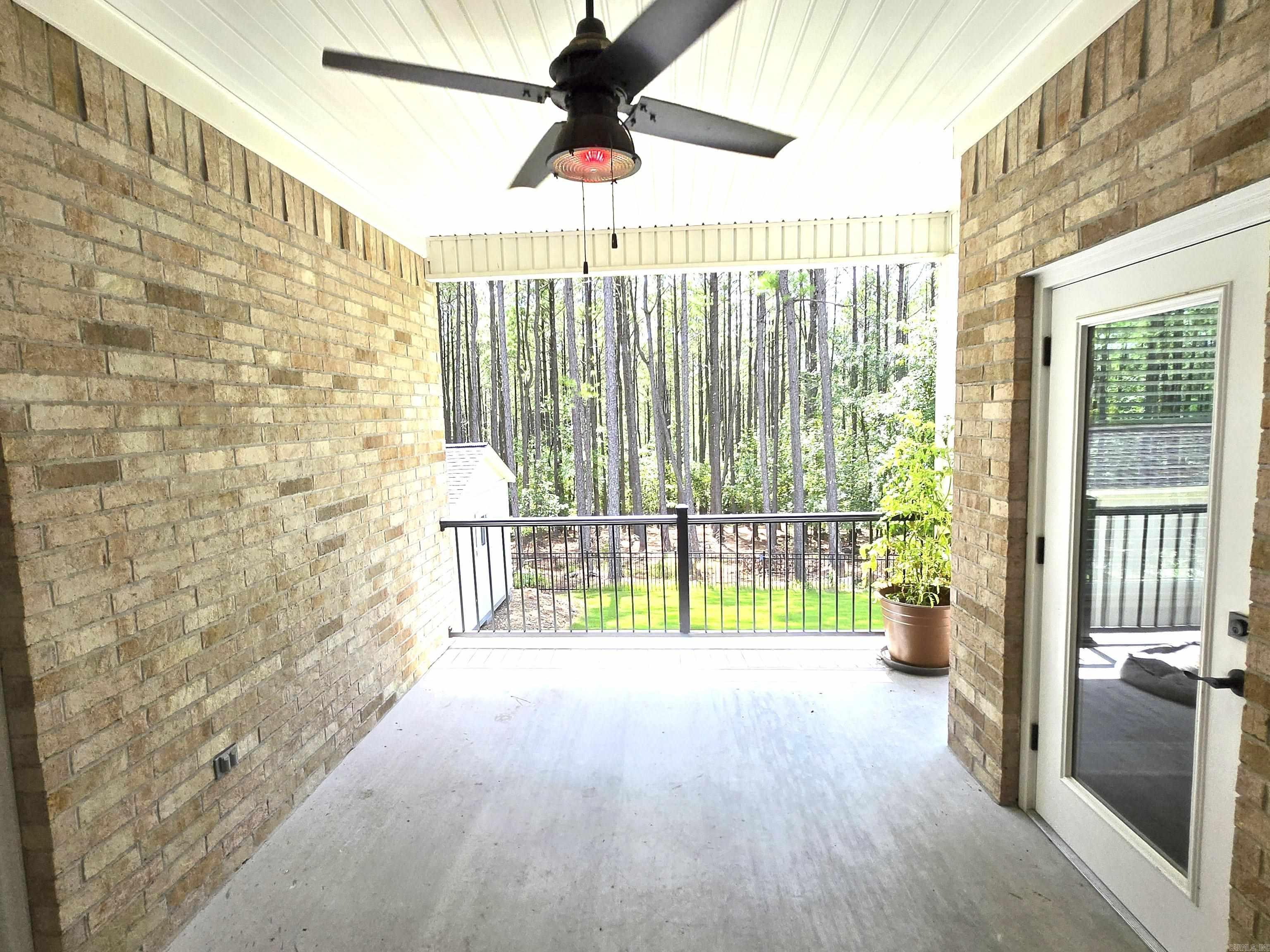 ALTA VISTA - Residential