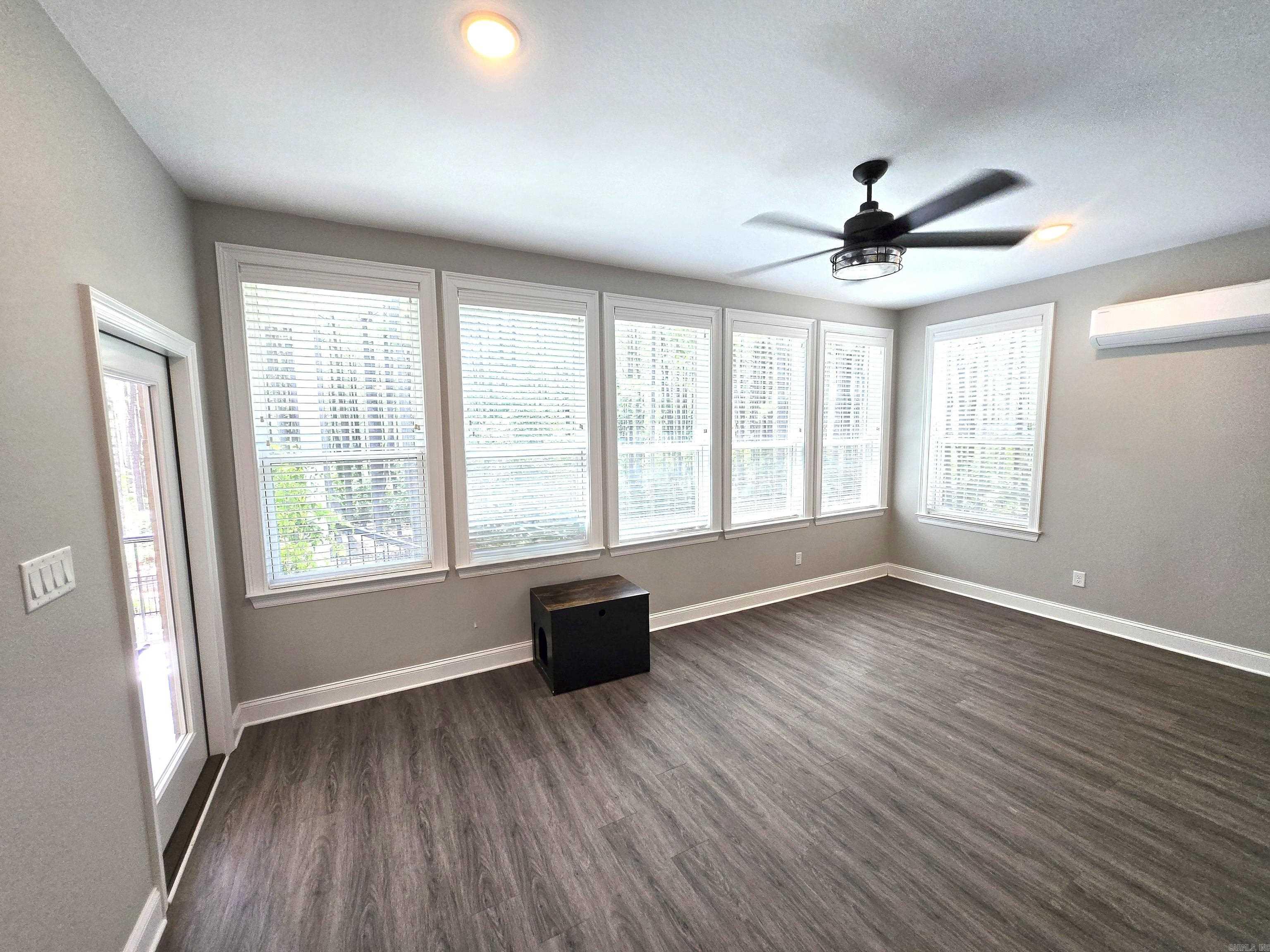 ALTA VISTA - Residential