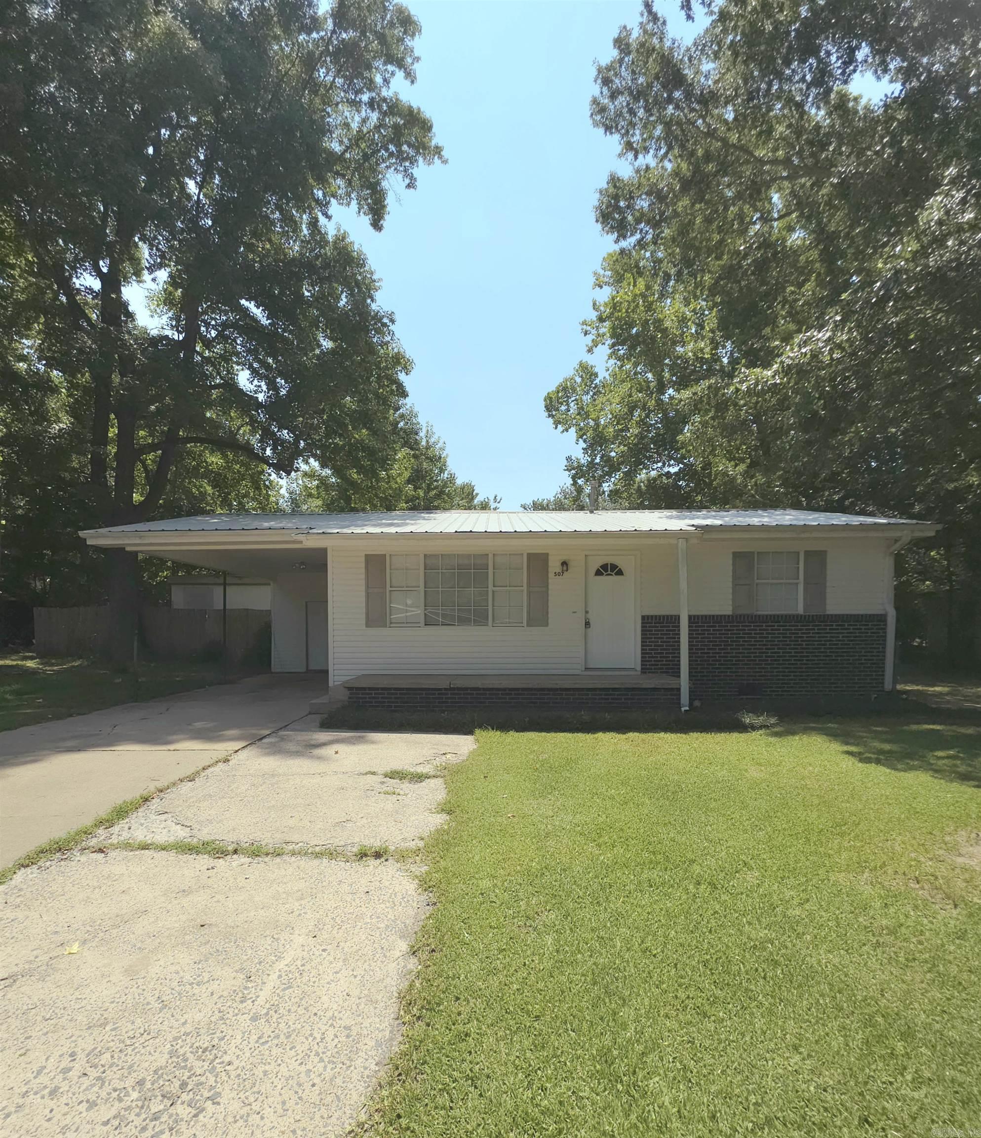 This 2 bedroom, 1 bath home is perfect for first-time buyers, downsizers, or investors looking for a turnkey opportunity. Conveniently located in the heart of Cabot, you'll be just minutes from shopping, dining, schools, and parks.  Recent updates include a new HVAC system, new flooring throughout, fresh paint, new paneling, new ceiling fans, new range, new dishwasher, and an updated bathroom with a new vanity and toilet.   With major improvements already completed, this home offers low-maintenance living and exceptional value. Don't miss your chance to own this charming home in a fantastic location!