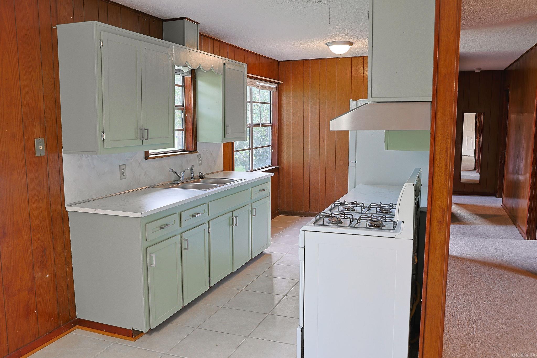 RAILROAD ADD - Residential