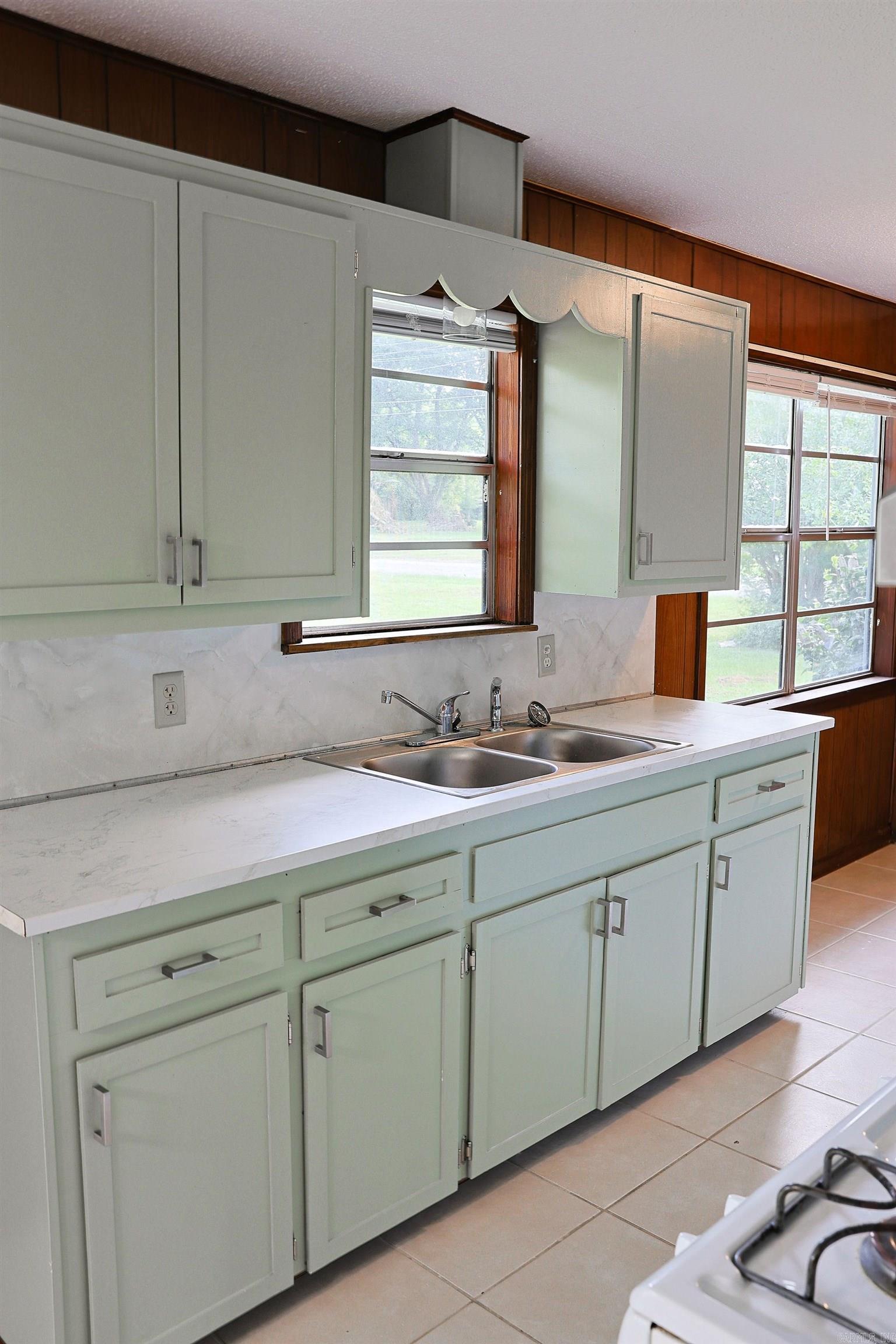 RAILROAD ADD - Residential