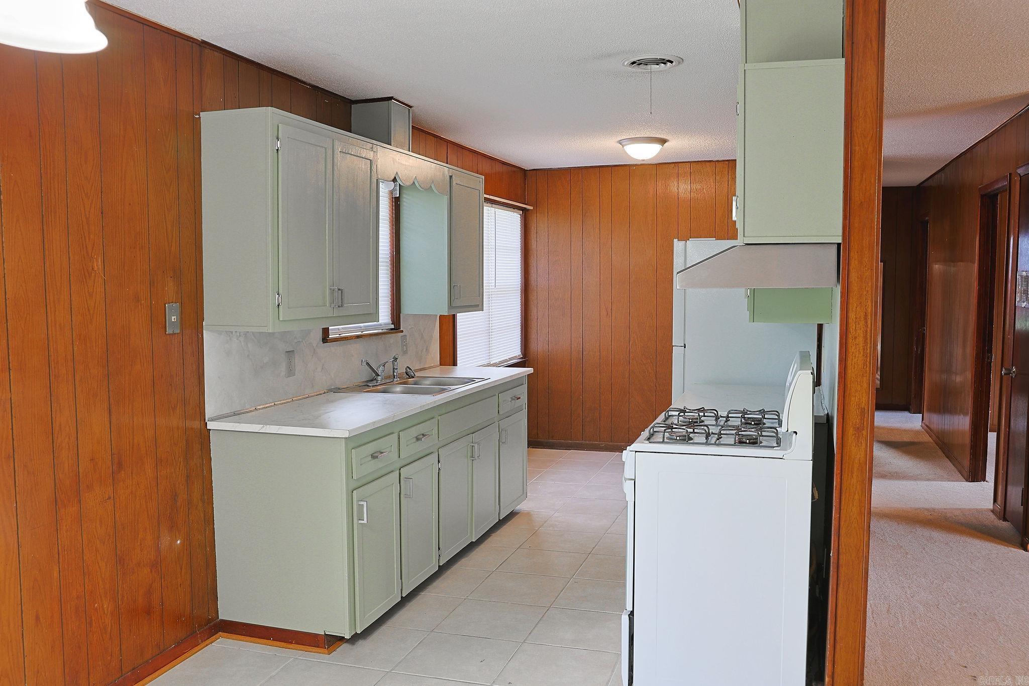 RAILROAD ADD - Residential