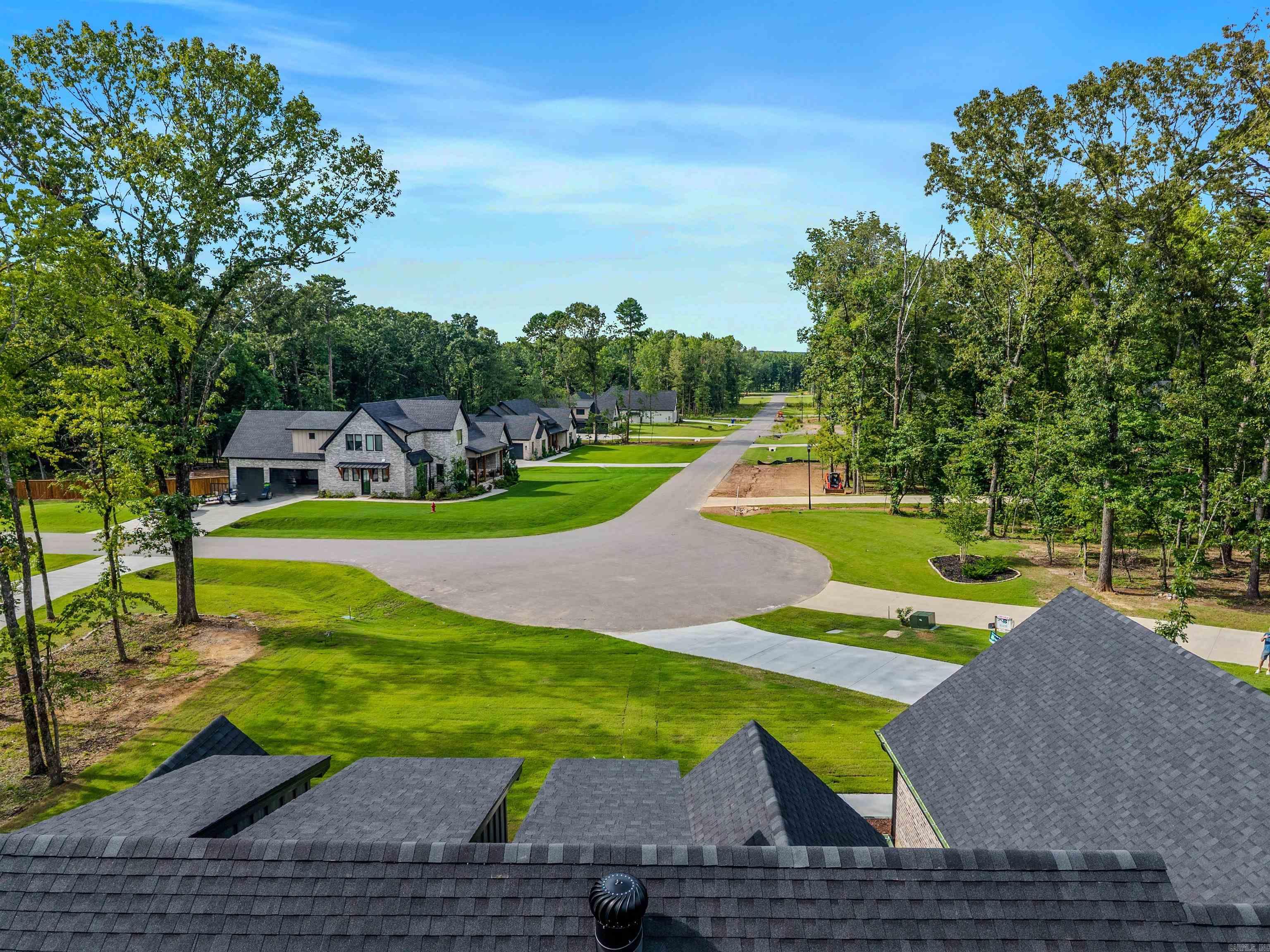 AVILLA MANOR - Residential