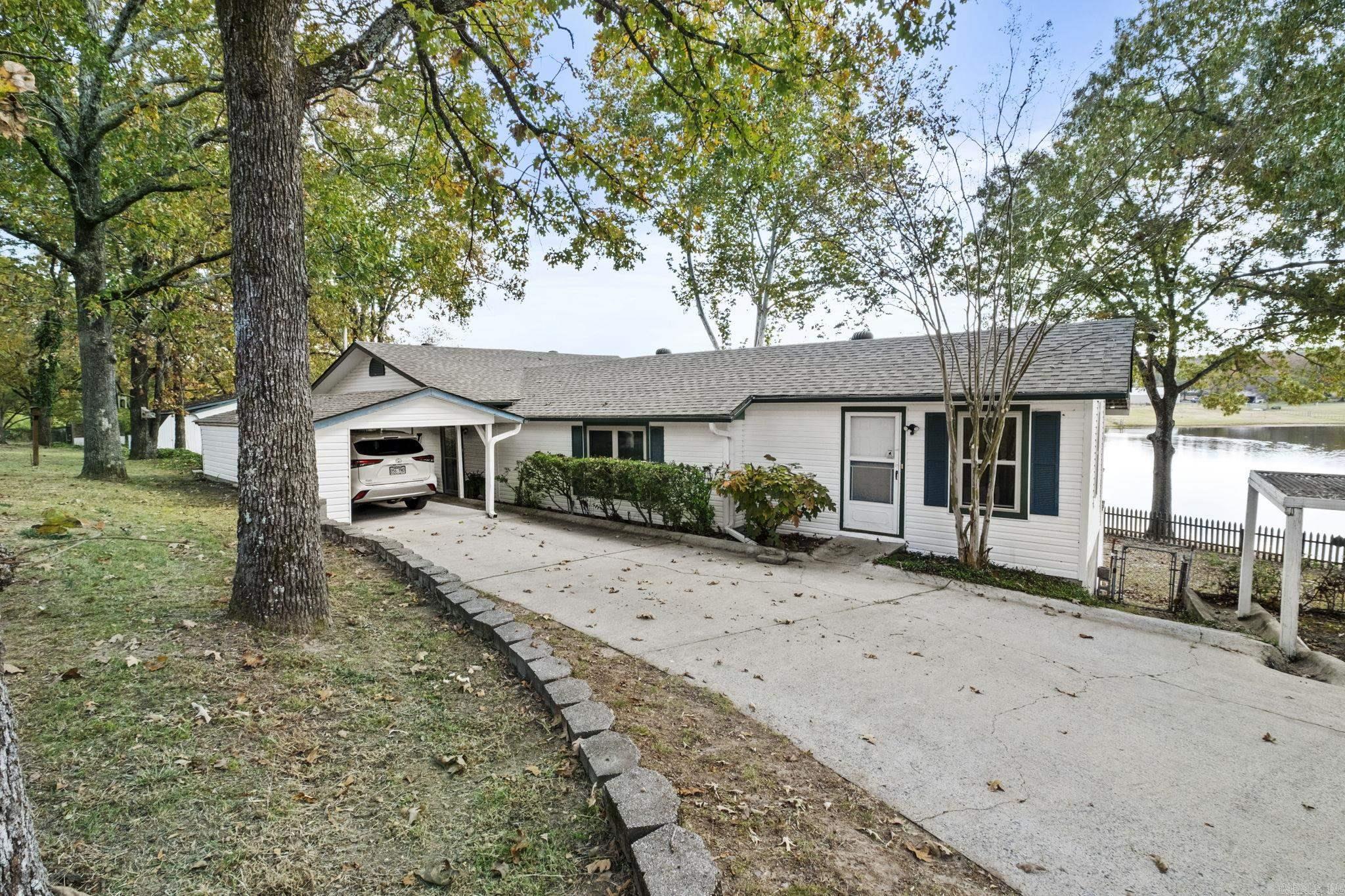 HATCHERS LAKE - Residential